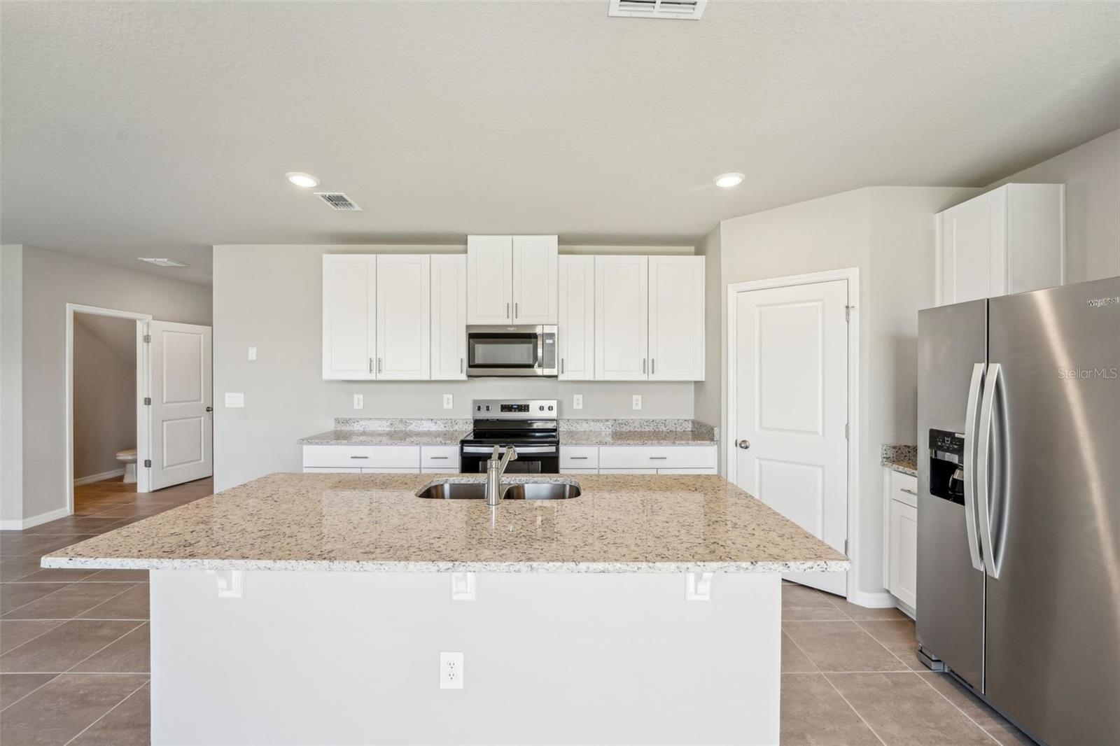 3825 RADIANT MOUNTAIN DR, PLANT CITY, FL, 33565