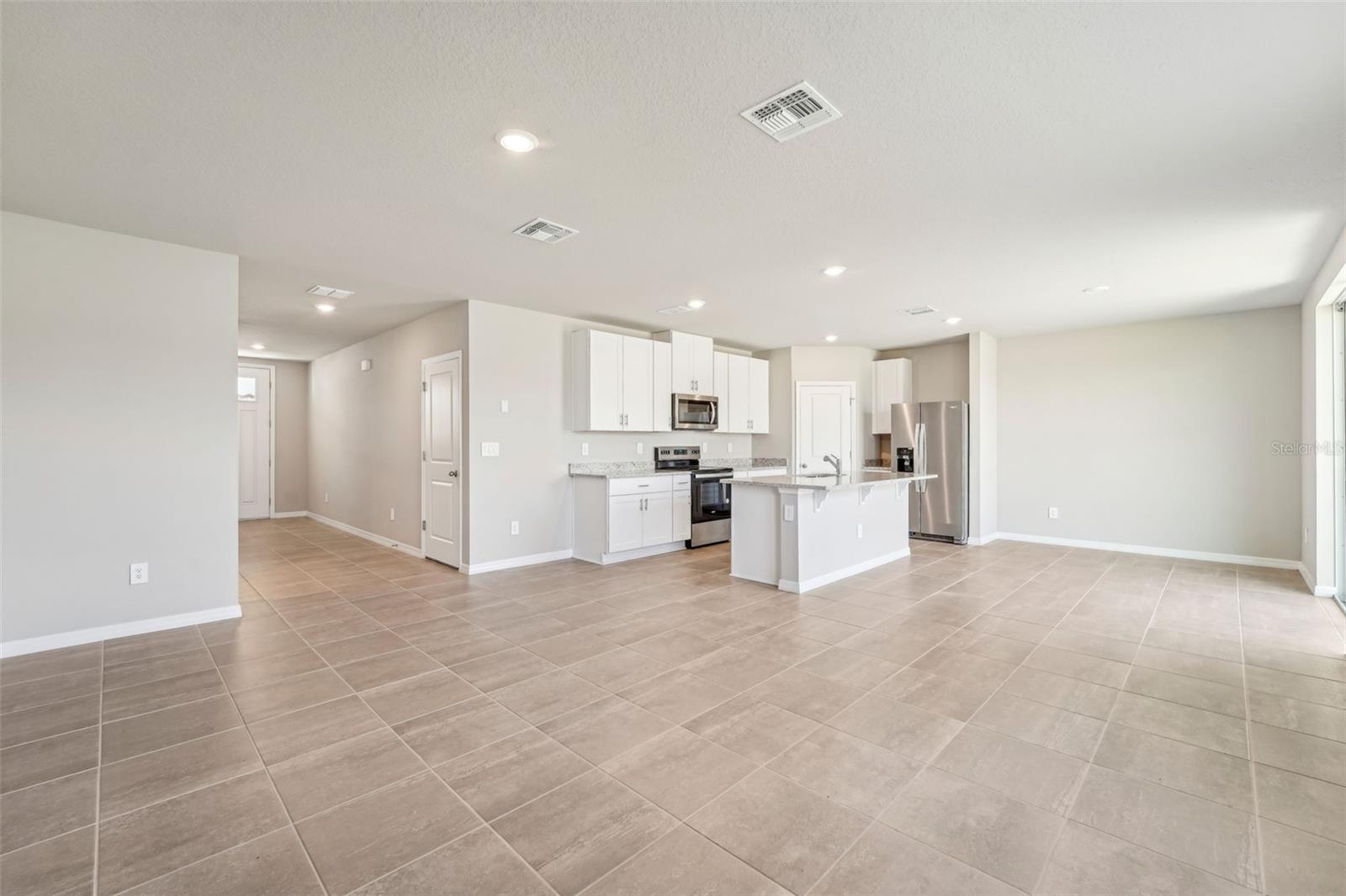 3825 RADIANT MOUNTAIN DR, PLANT CITY, FL, 33565