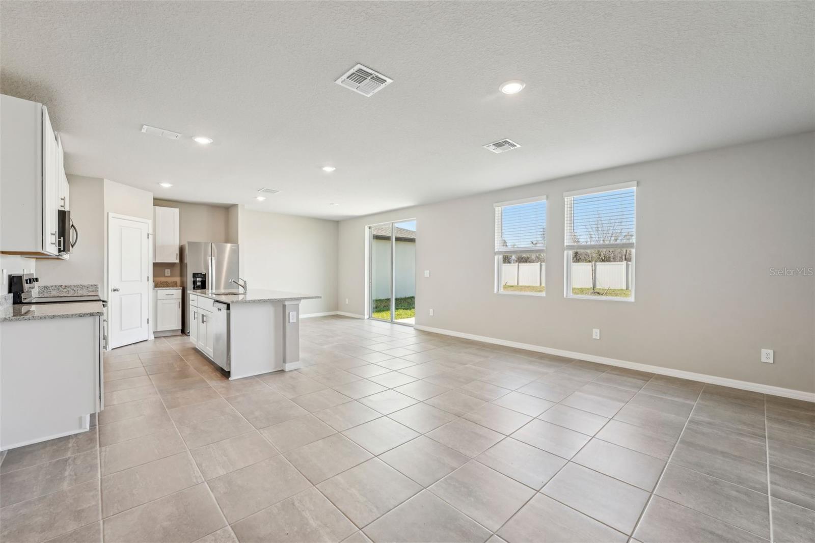 3825 RADIANT MOUNTAIN DR, PLANT CITY, FL, 33565