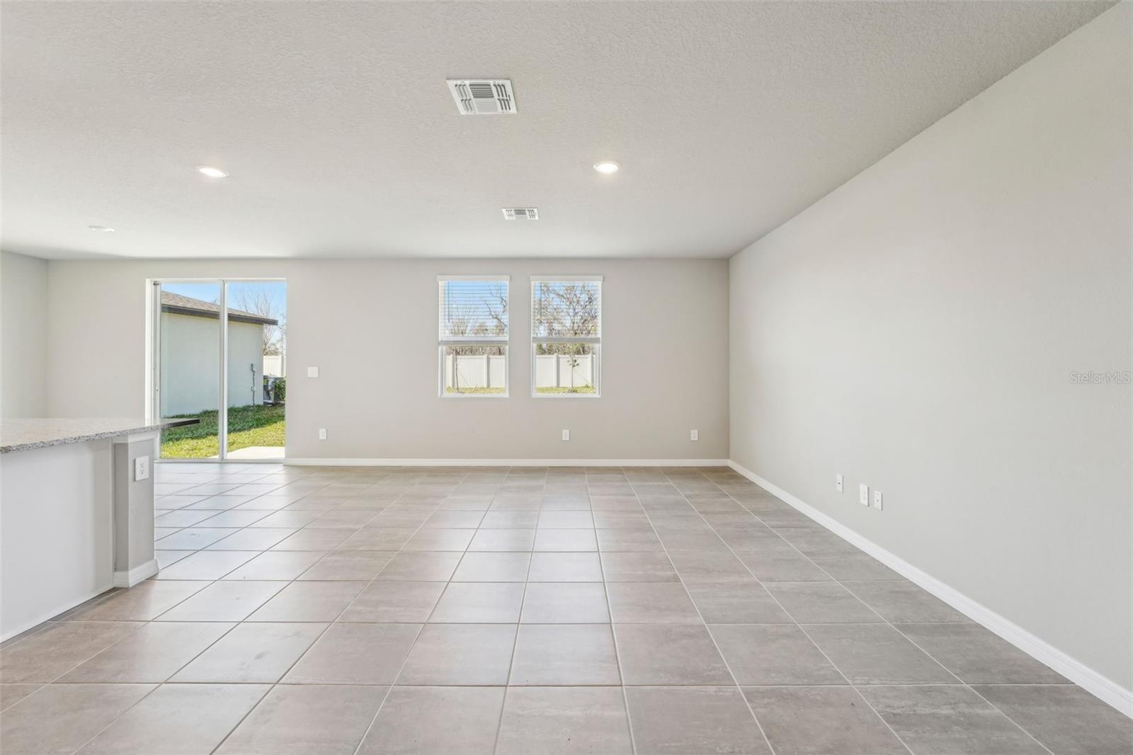 3825 RADIANT MOUNTAIN DR, PLANT CITY, FL, 33565