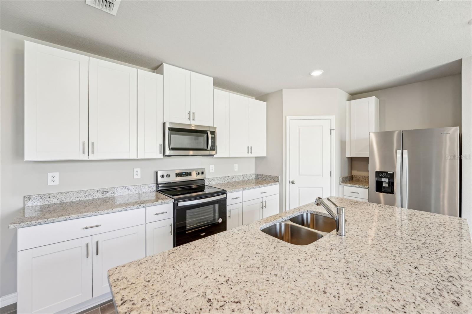 3825 RADIANT MOUNTAIN DR, PLANT CITY, FL, 33565