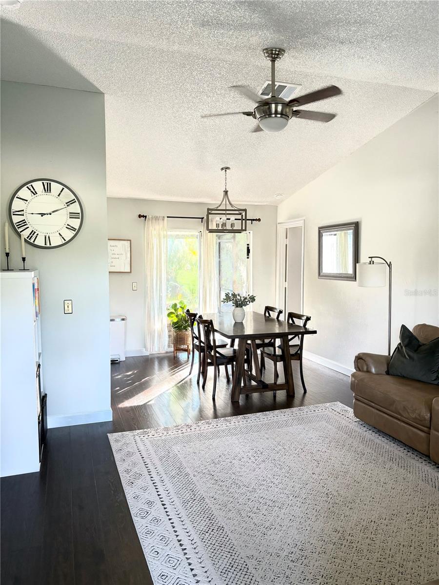 1594 S CHAMBERLAIN BLVD, NORTH PORT, FL, 34286
