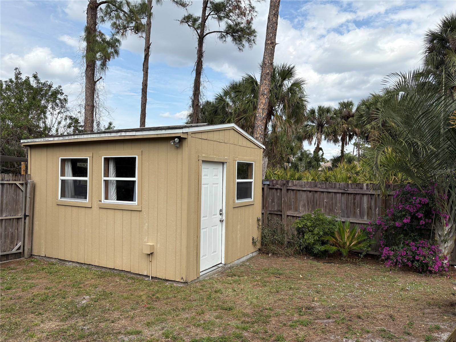 1594 S CHAMBERLAIN BLVD, NORTH PORT, FL, 34286