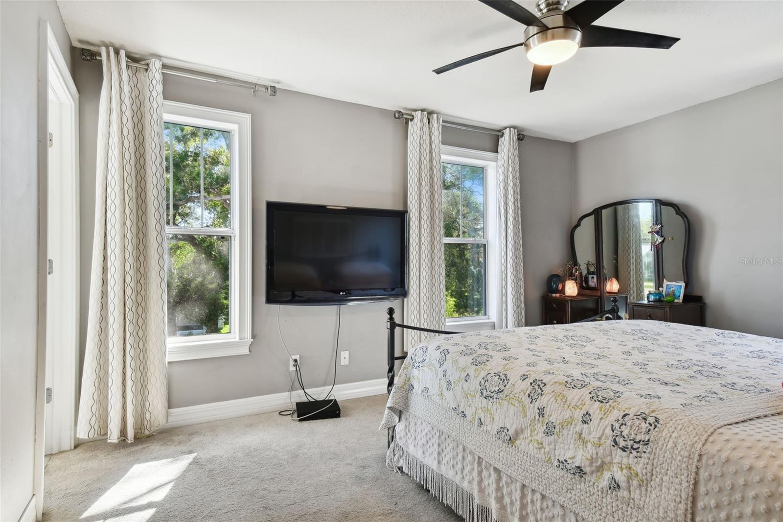 303 W NORTH BAY ST, TAMPA, FL, 33603