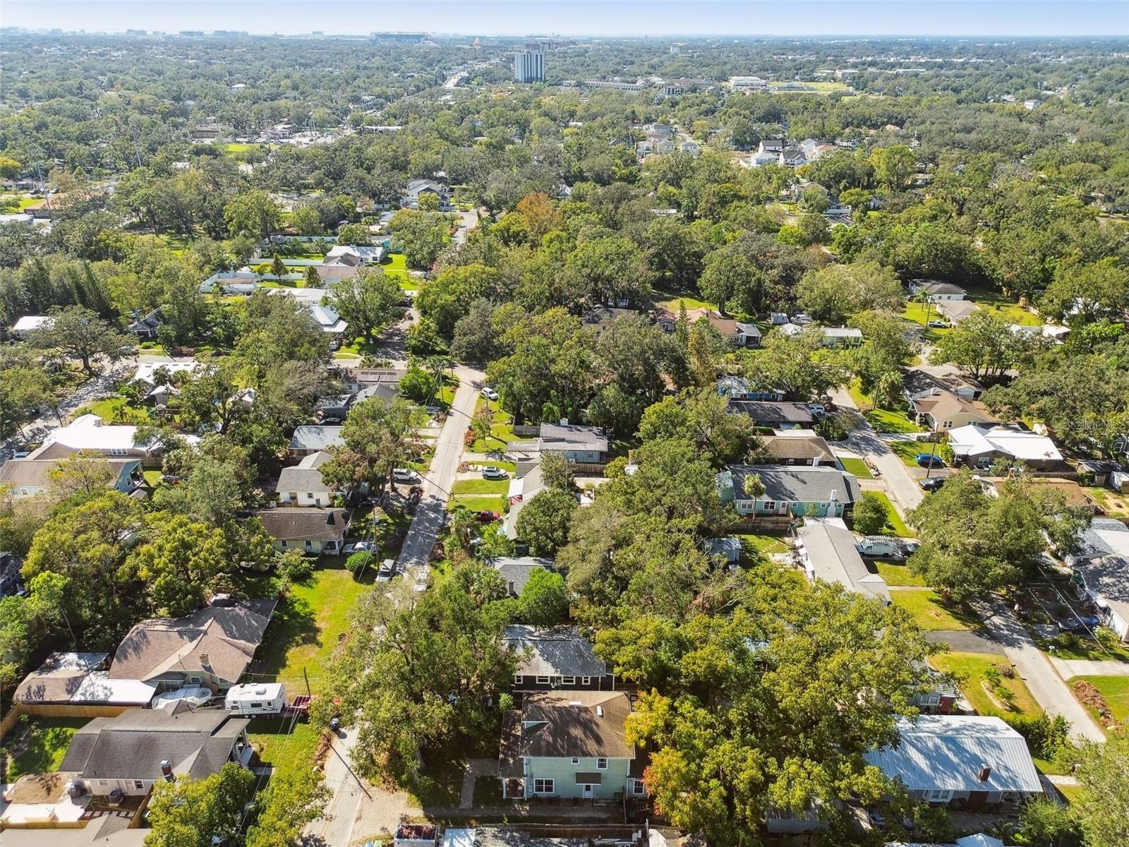 303 W NORTH BAY ST, TAMPA, FL, 33603