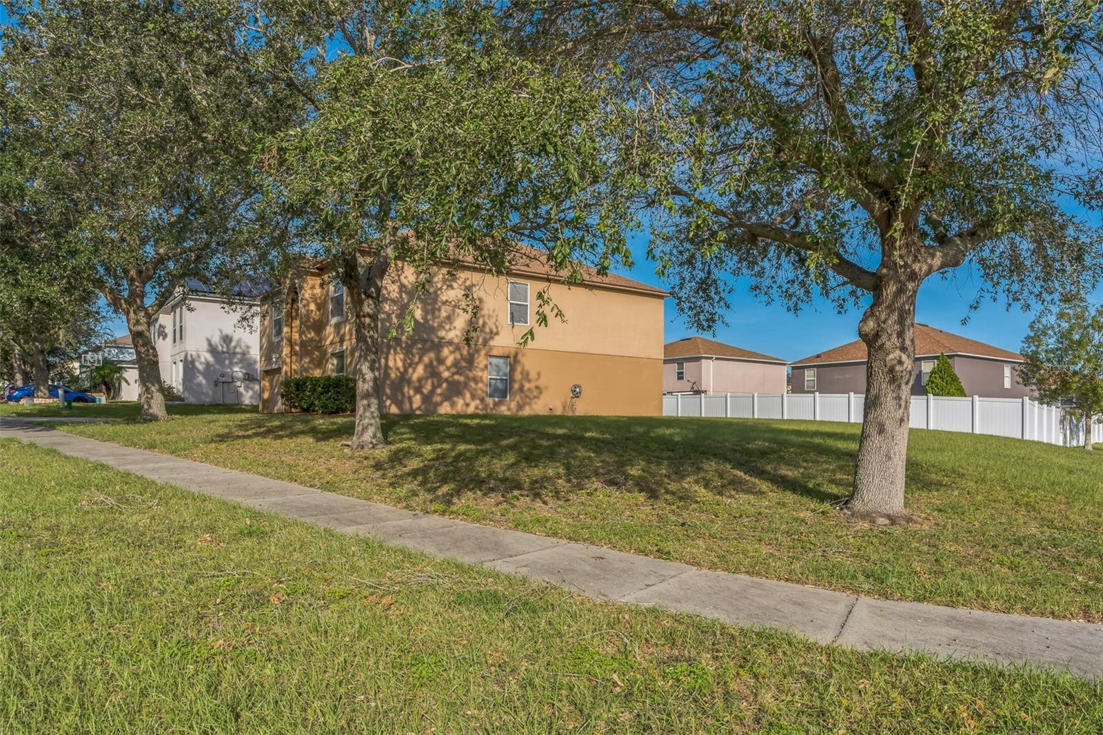 3329 WHITE BLOSSOM LN, CLERMONT, FL, 34711
