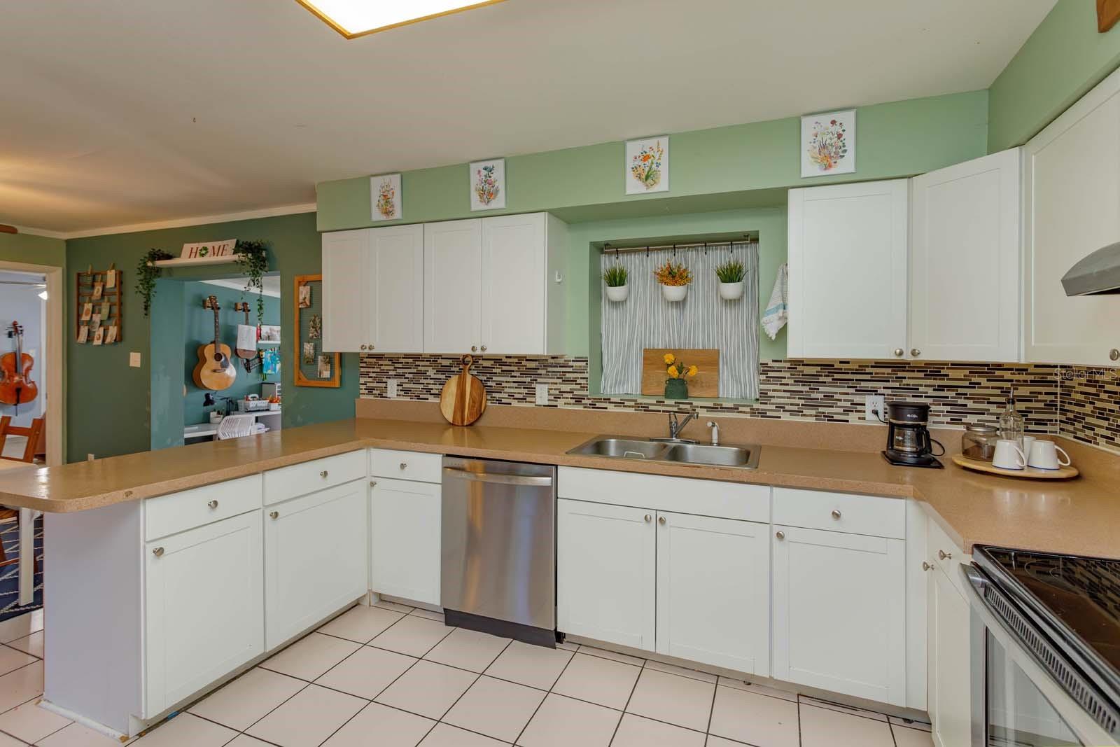 1212 RUSSELL DR, OCOEE, FL, 34761