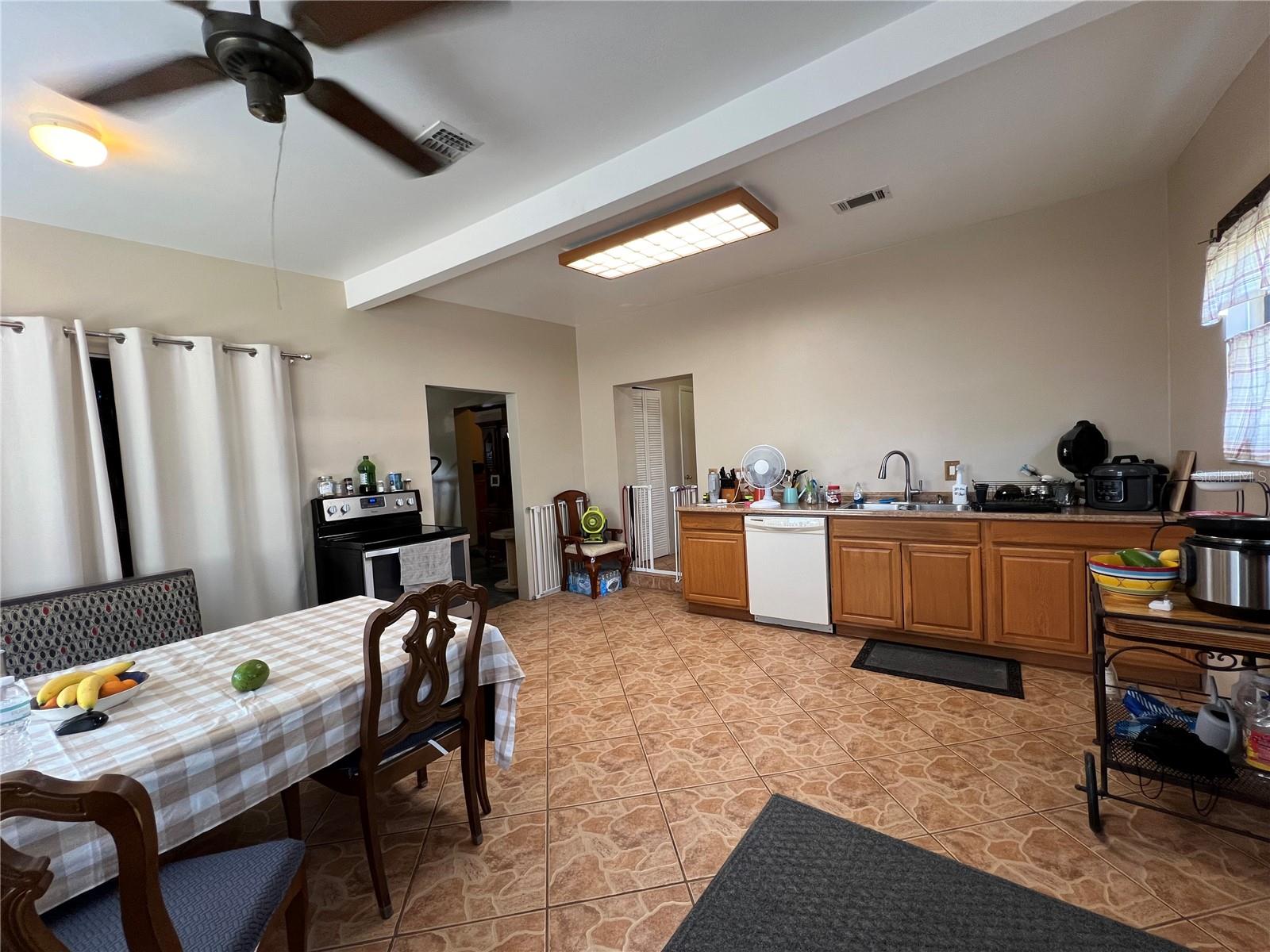 6023 SAGE DR, ORLANDO, FL, 32807