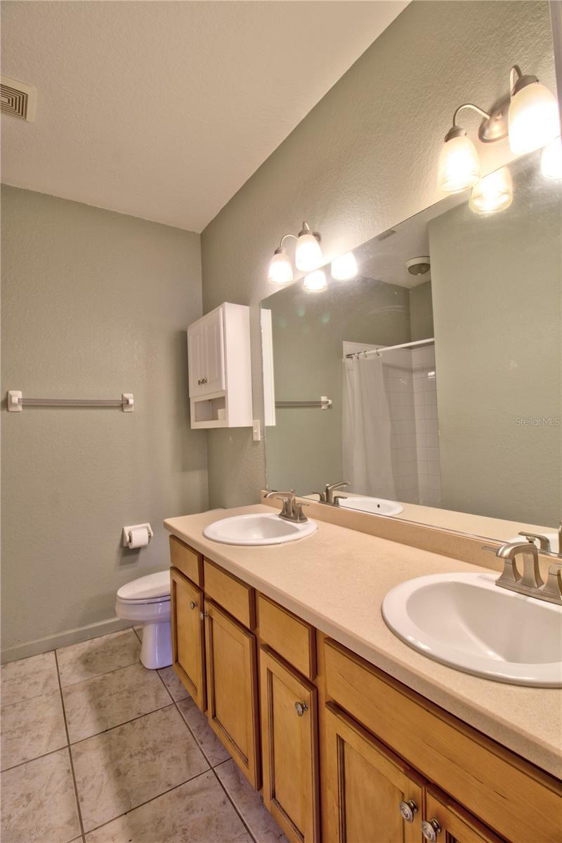 2935 NE 7TH ST #102, OCALA, FL, 34470