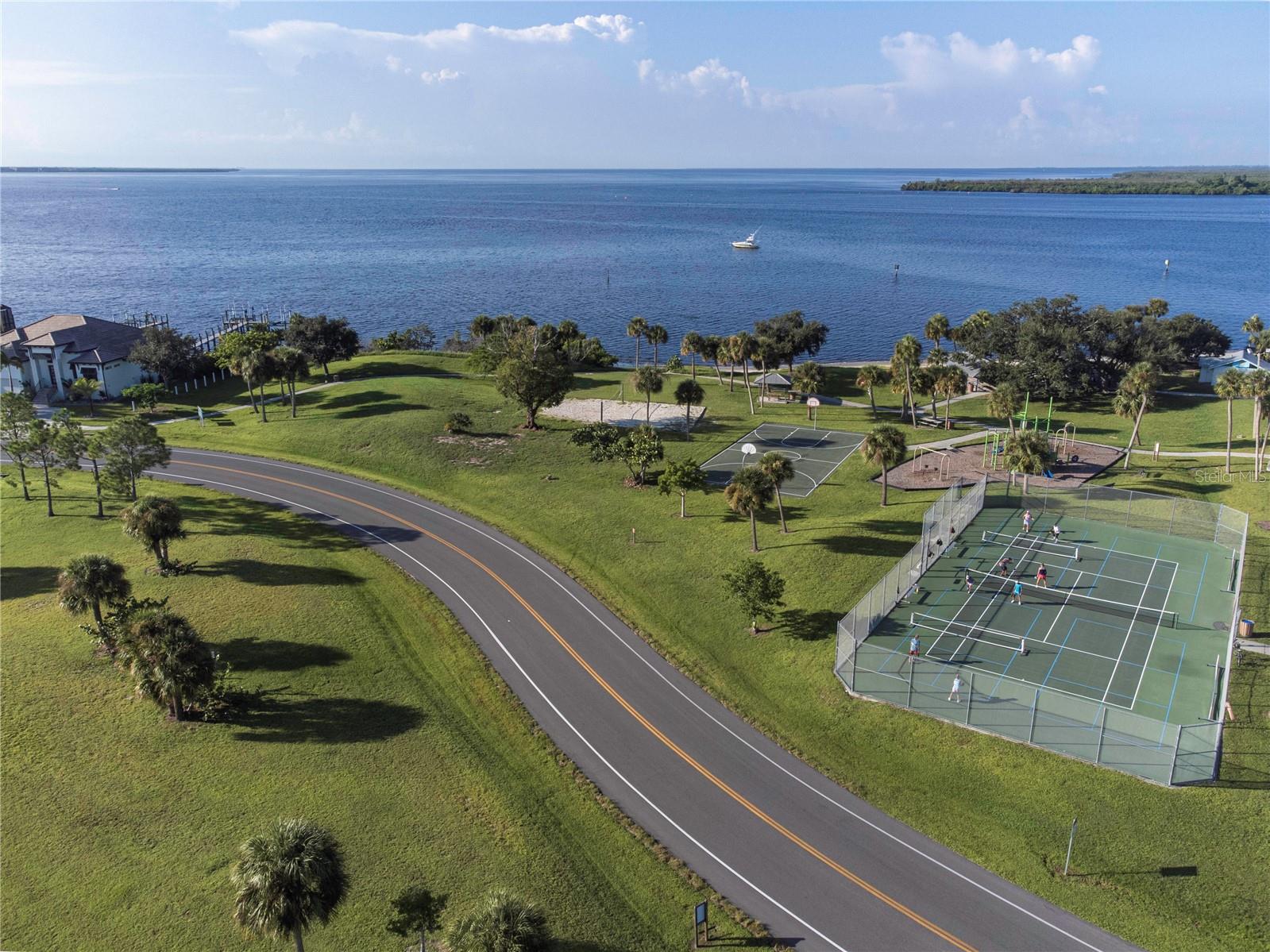 132 CONCORD DR NE, PORT CHARLOTTE, FL, 33952
