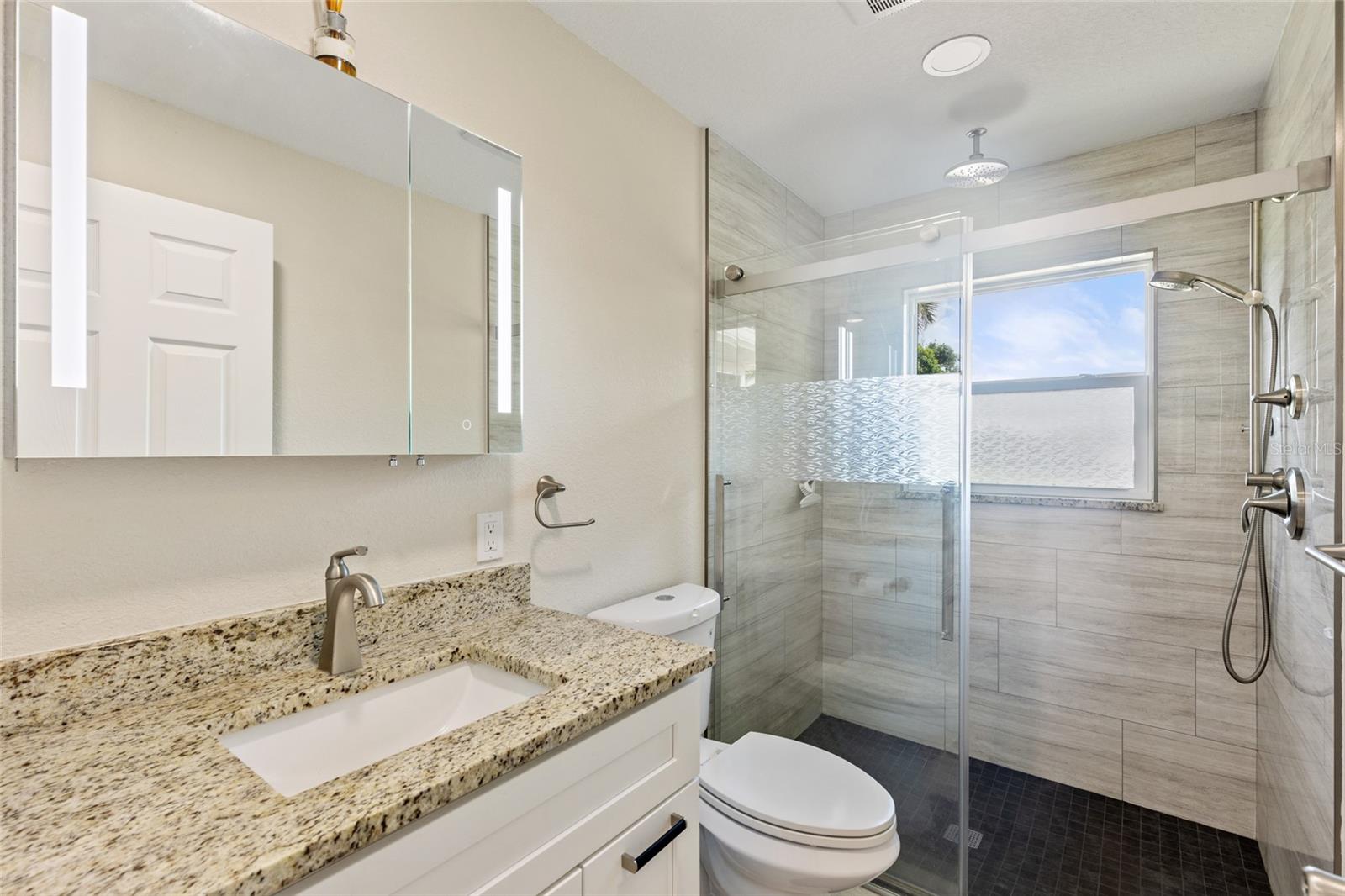 132 CONCORD DR NE, PORT CHARLOTTE, FL, 33952