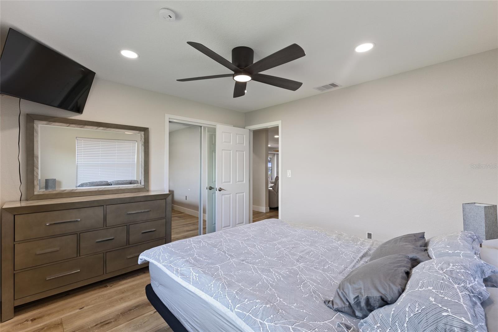 132 CONCORD DR NE, PORT CHARLOTTE, FL, 33952