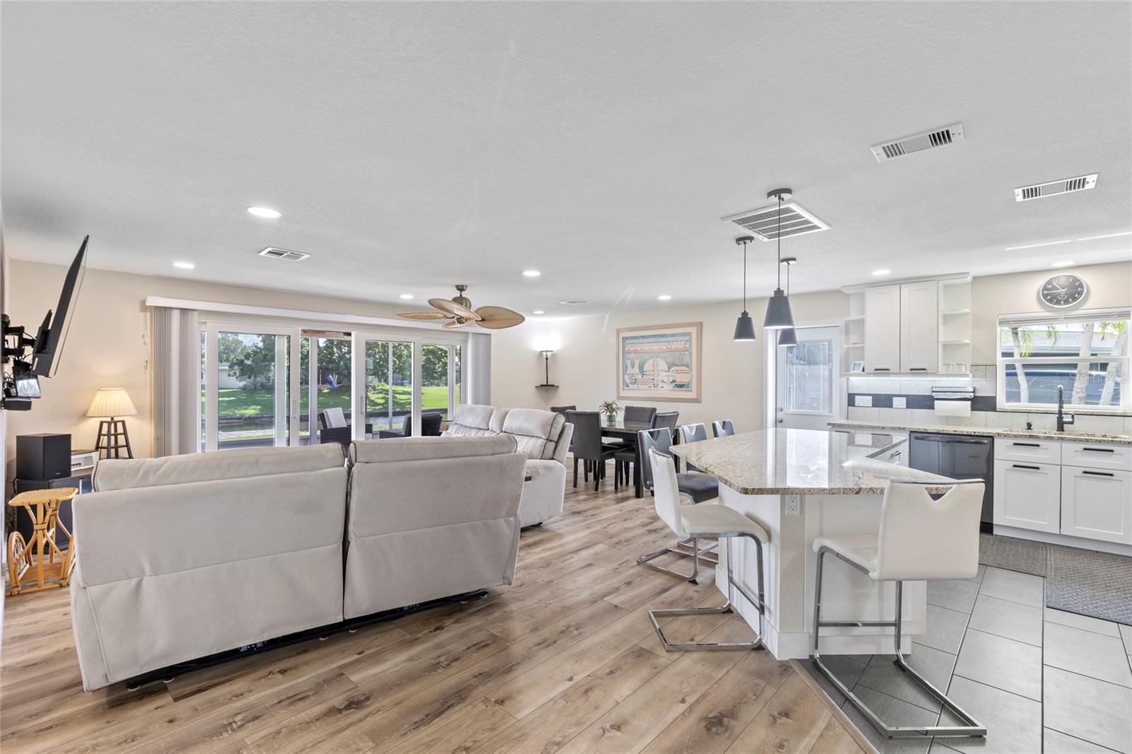 132 CONCORD DR NE, PORT CHARLOTTE, FL, 33952