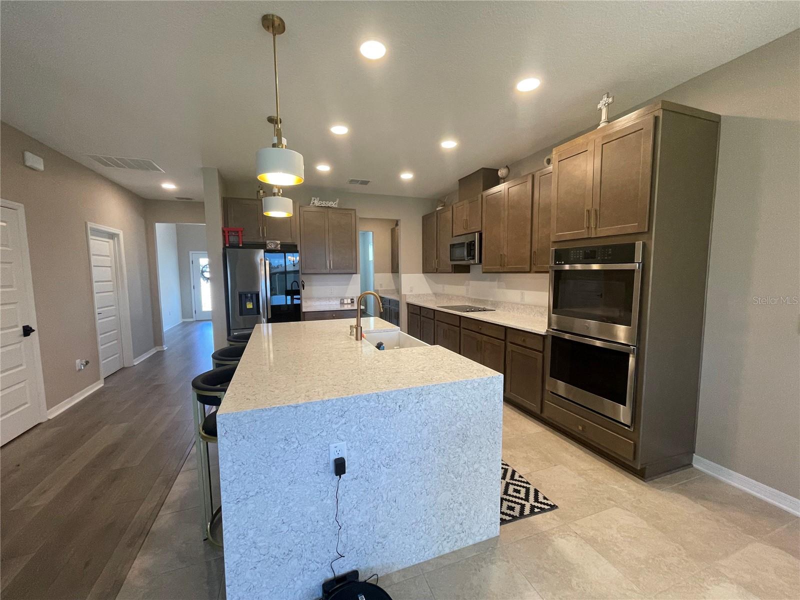 7728 BRONZE OAK DR, WESLEY CHAPEL, FL, 33545