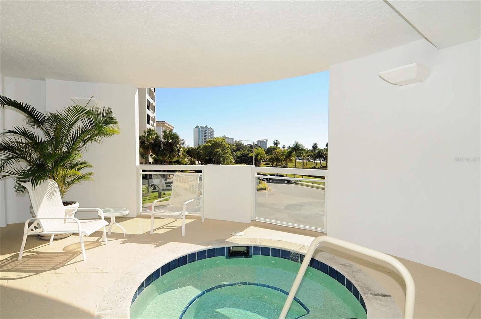 1233 N GULFSTREAM AVE #1001, SARASOTA, FL, 34236