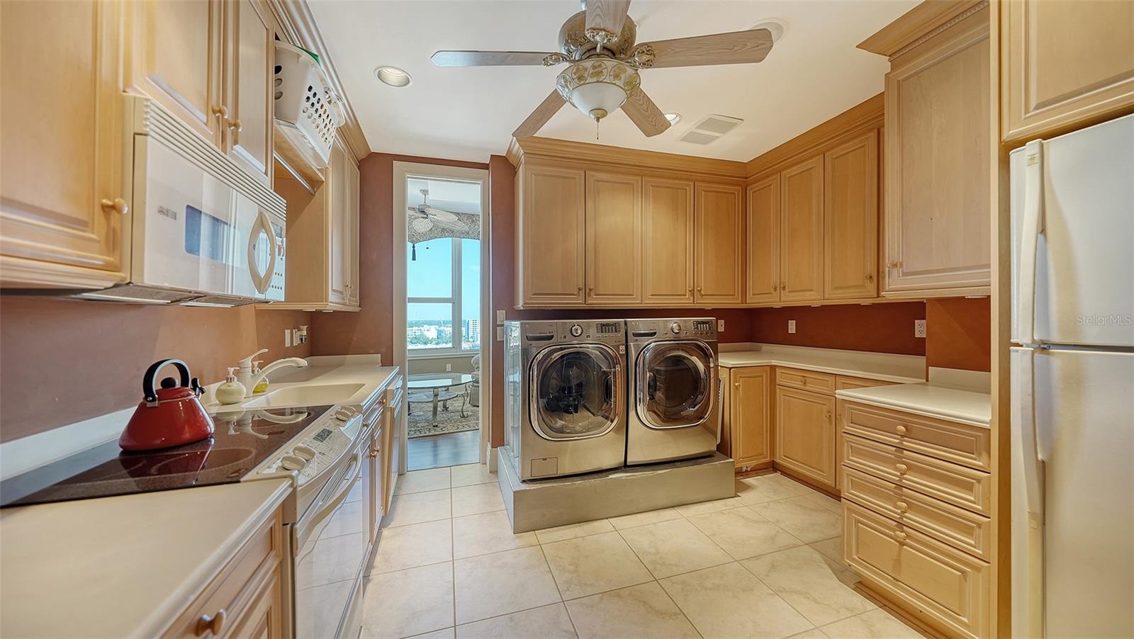 1233 N GULFSTREAM AVE #1001, SARASOTA, FL, 34236