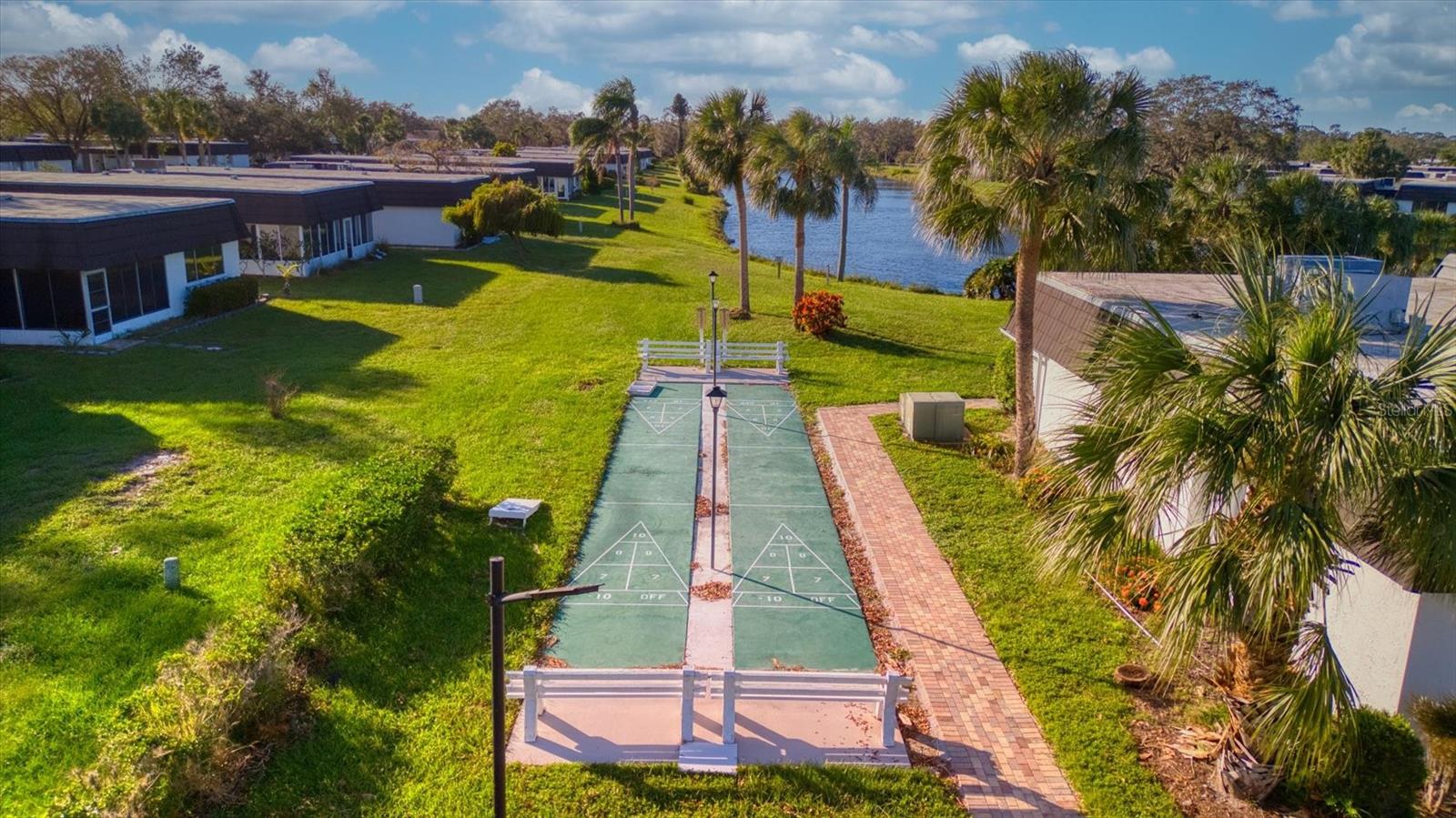 3904 ASHWOOD LN, SARASOTA, FL, 34232