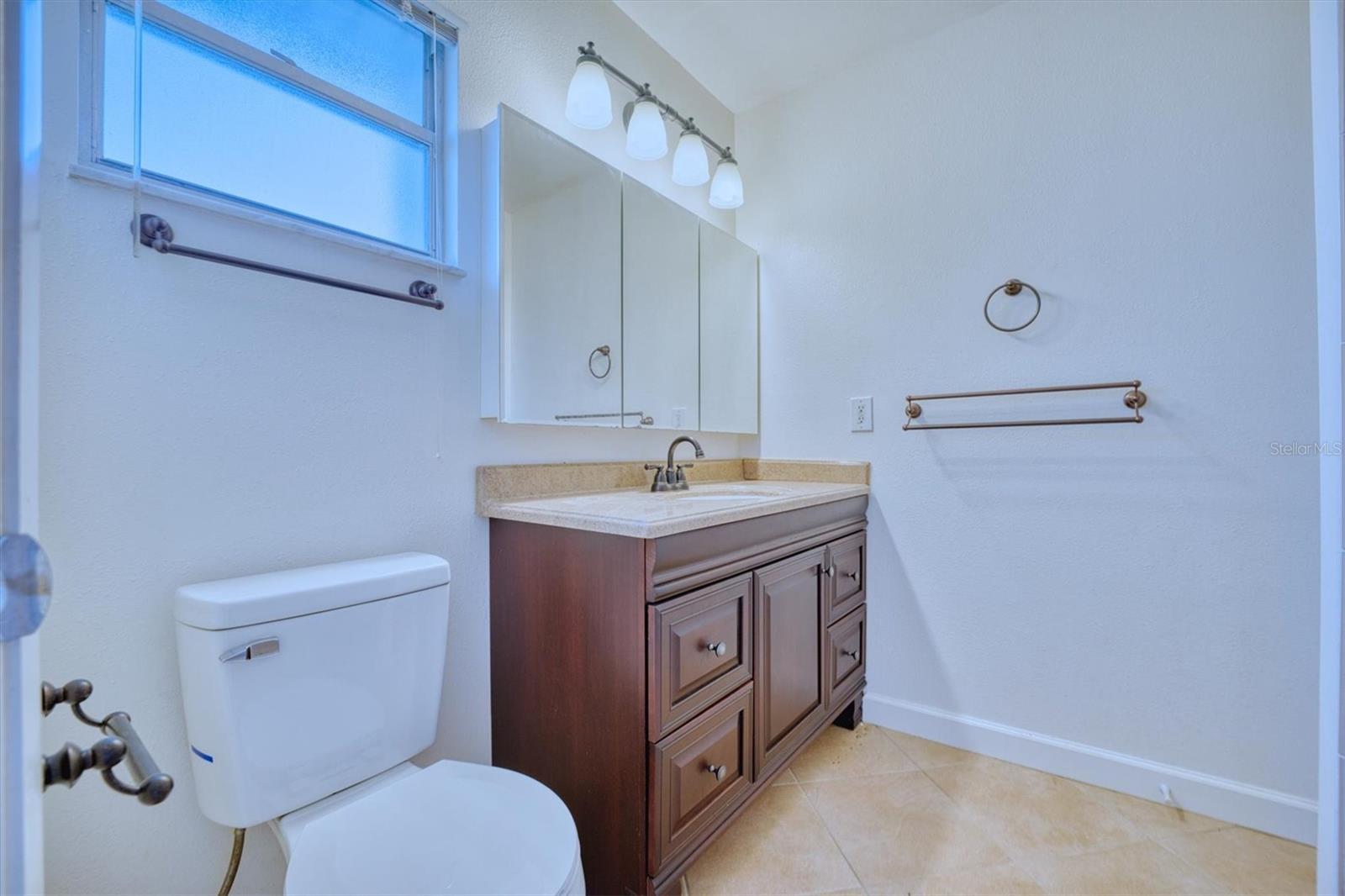 3904 ASHWOOD LN, SARASOTA, FL, 34232