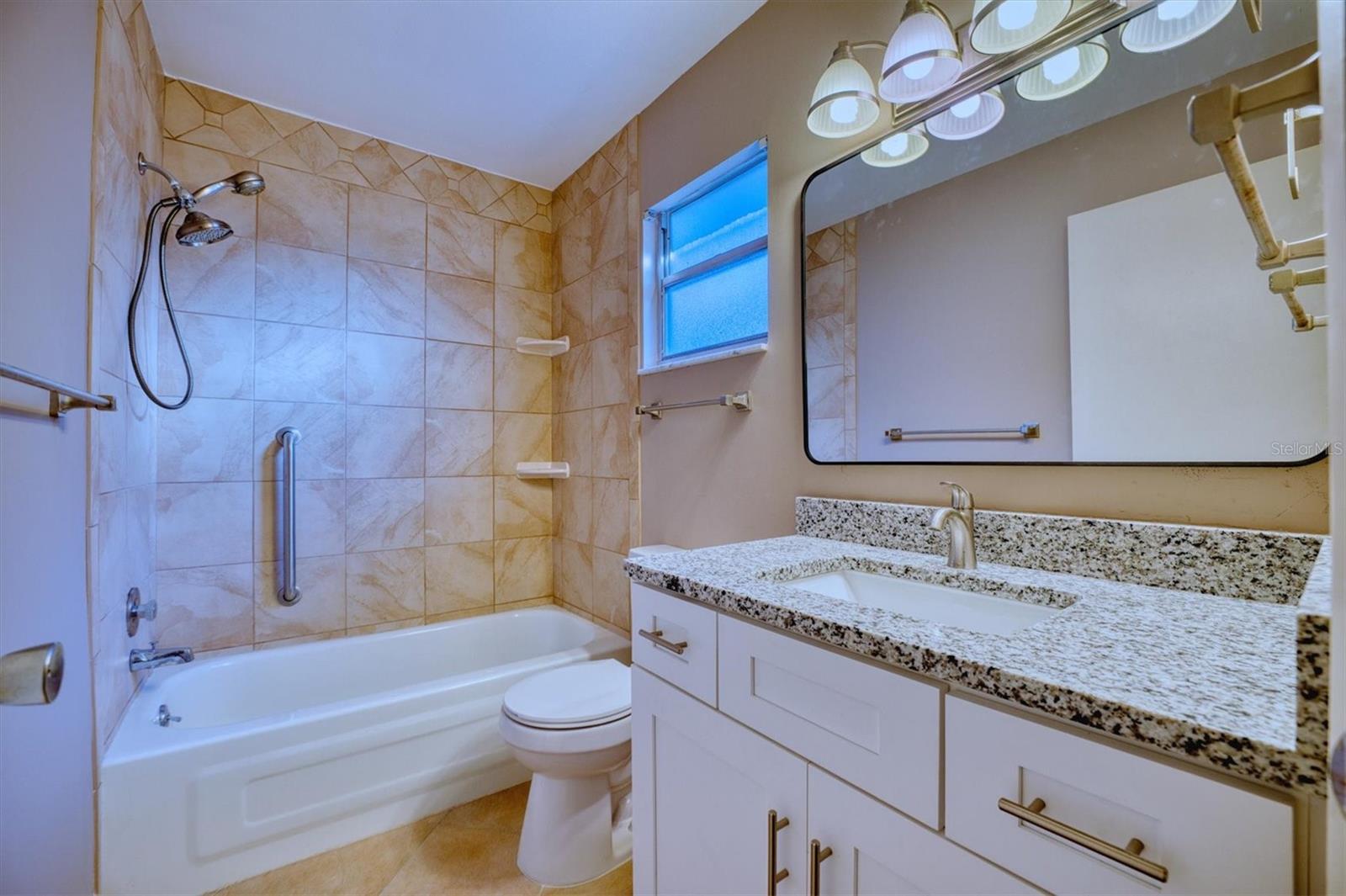 3904 ASHWOOD LN, SARASOTA, FL, 34232