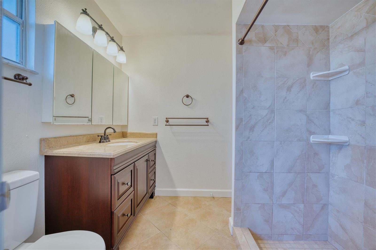 3904 ASHWOOD LN, SARASOTA, FL, 34232