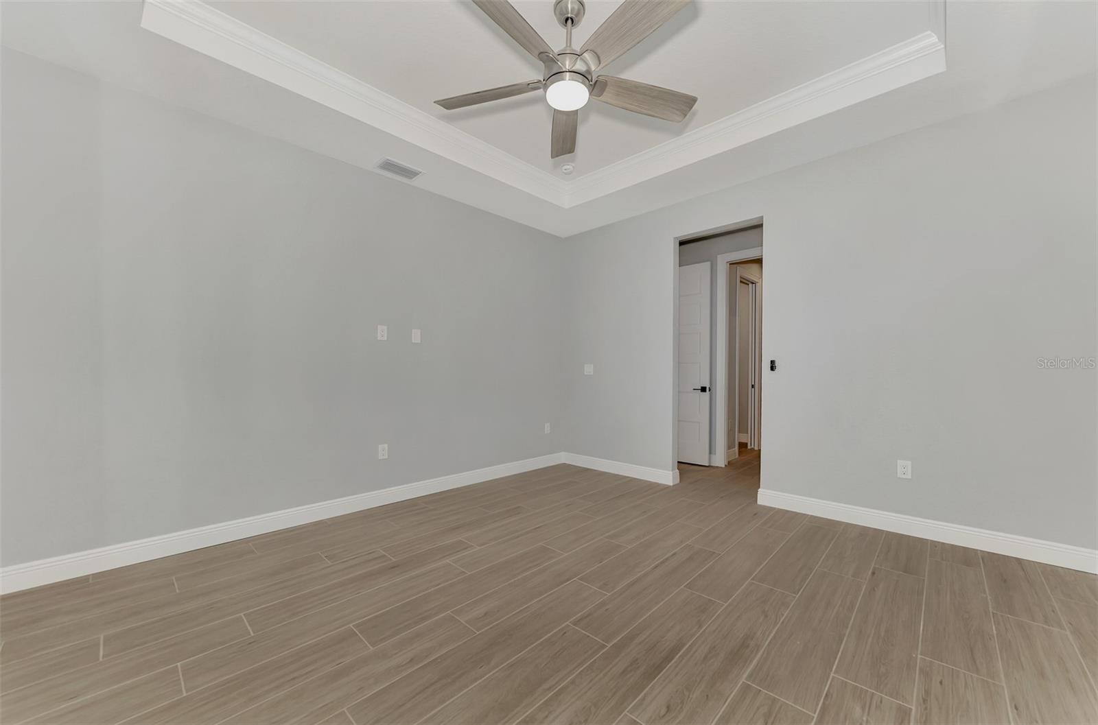 1411 LIGGETT CIR, PORT CHARLOTTE, FL, 33953