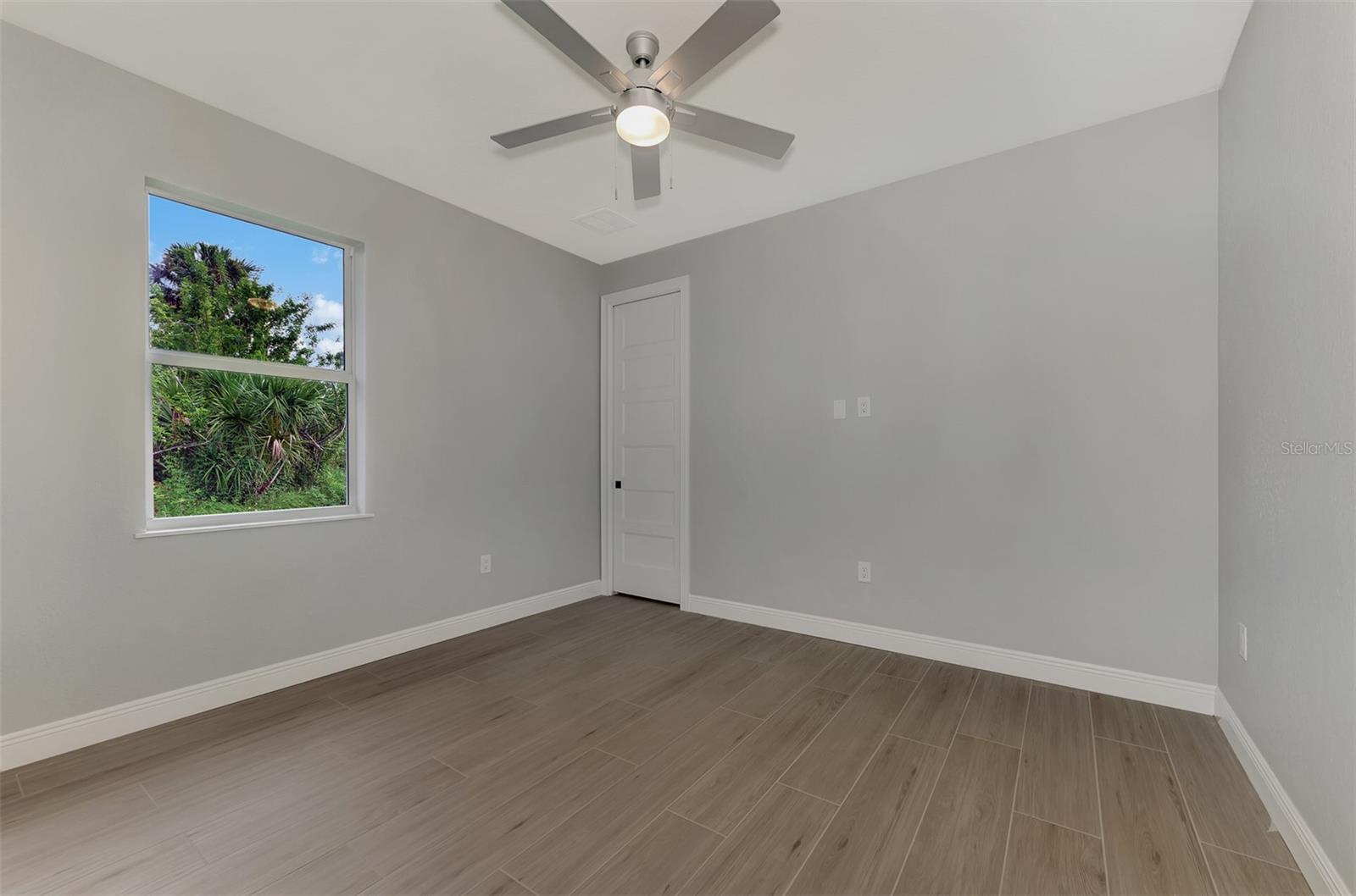 1411 LIGGETT CIR, PORT CHARLOTTE, FL, 33953