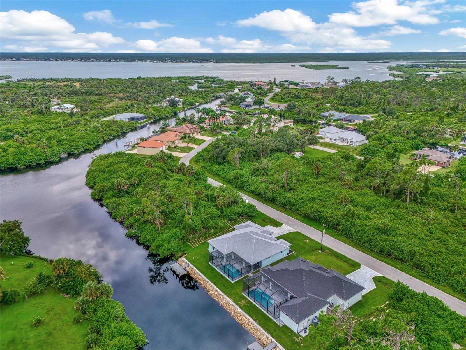 1411 LIGGETT CIR, PORT CHARLOTTE, FL, 33953