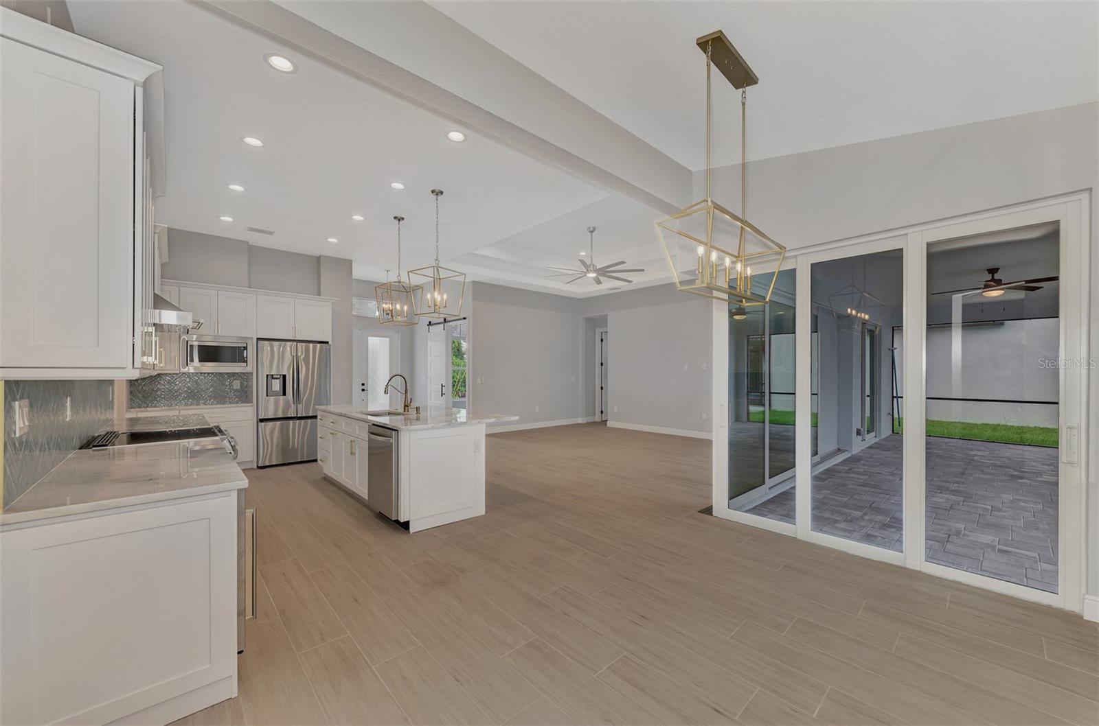 1411 LIGGETT CIR, PORT CHARLOTTE, FL, 33953