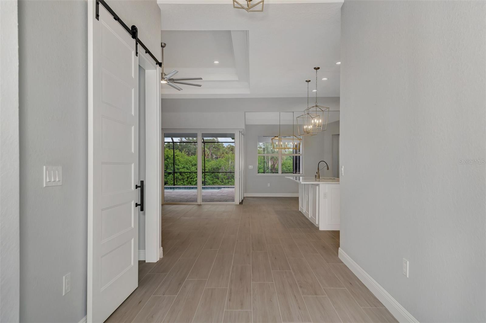 1411 LIGGETT CIR, PORT CHARLOTTE, FL, 33953