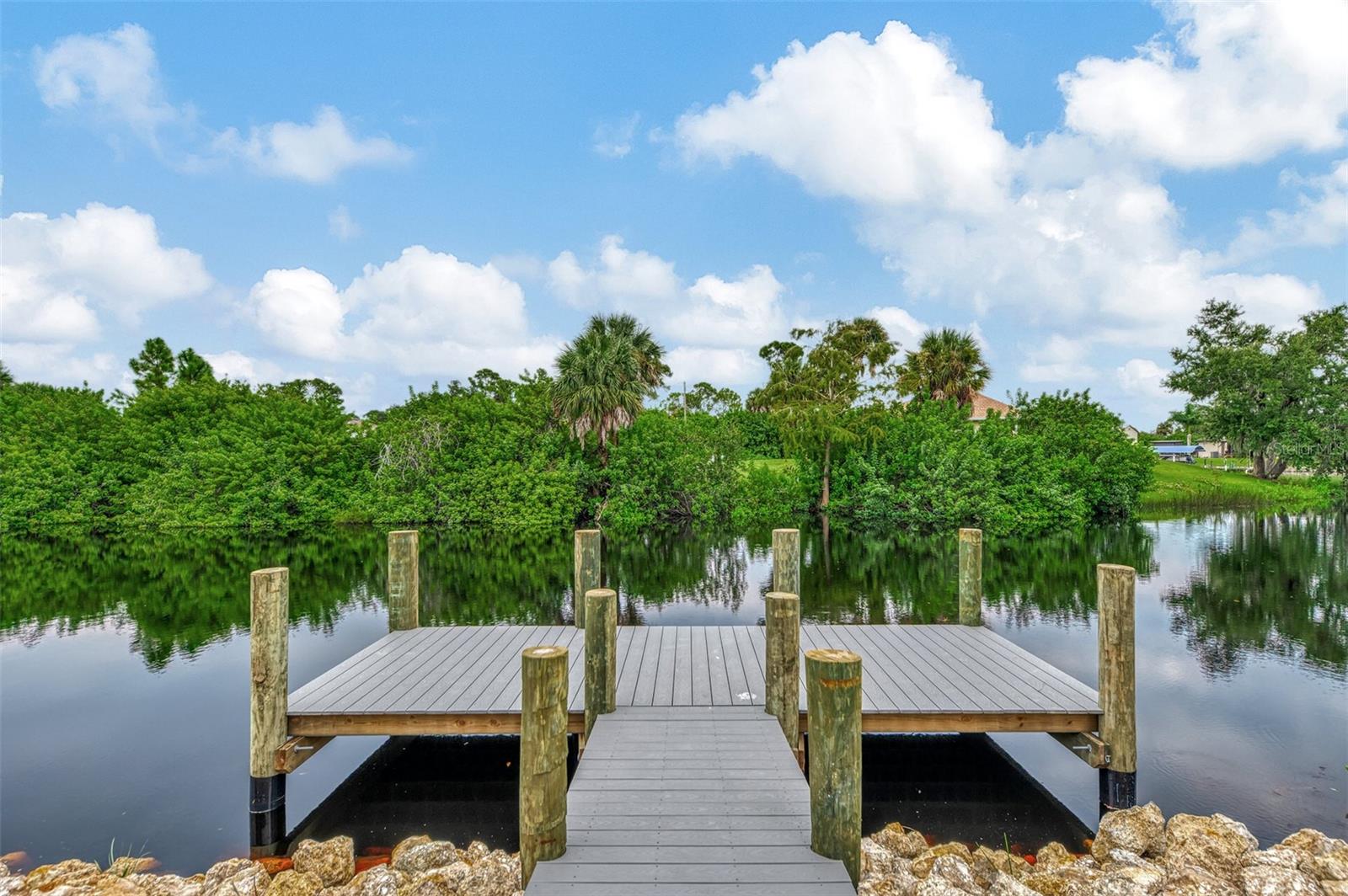 1411 LIGGETT CIR, PORT CHARLOTTE, FL, 33953