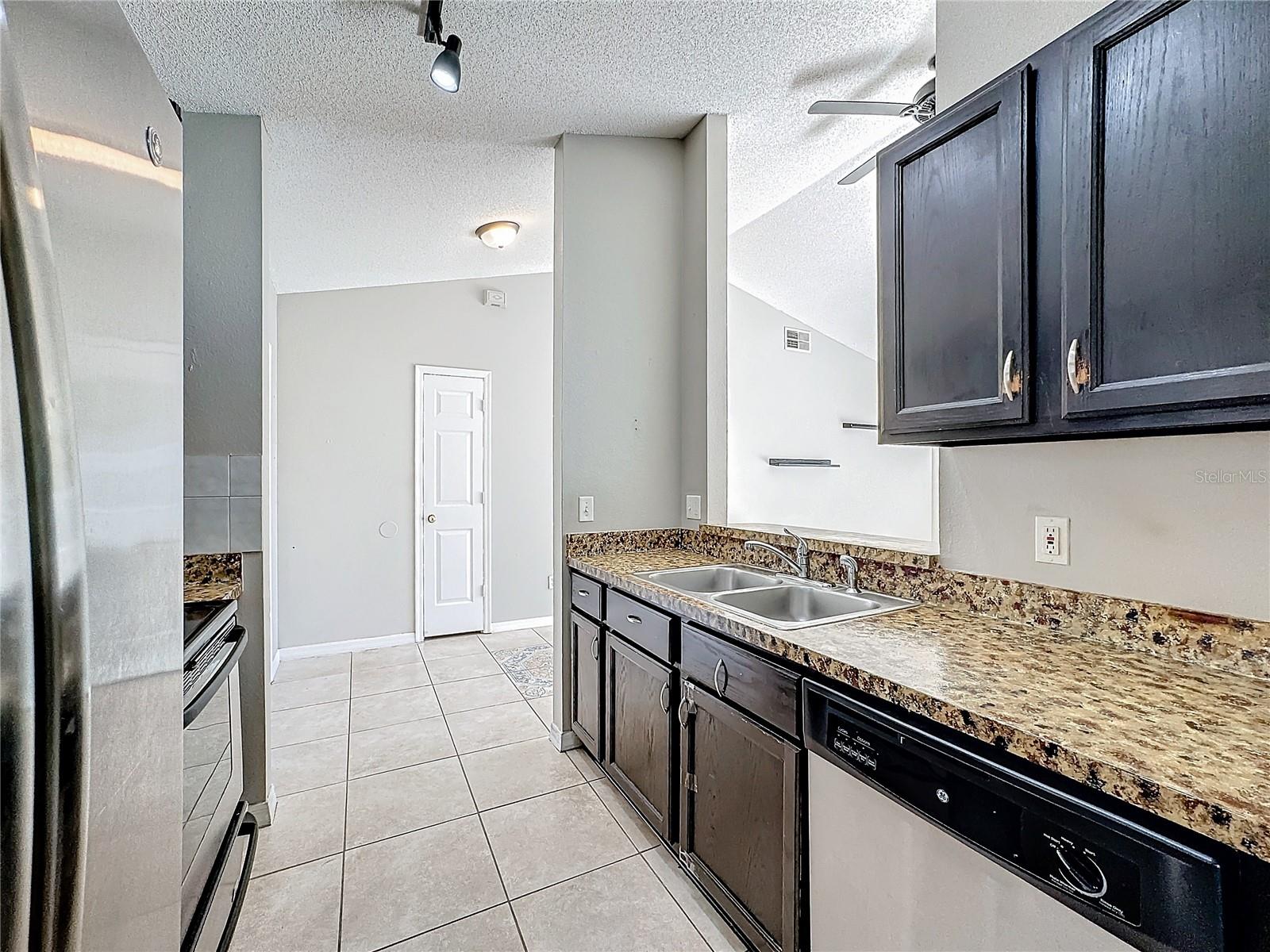 2146 REMINGTON POINTE BLVD, KISSIMMEE, FL, 34743