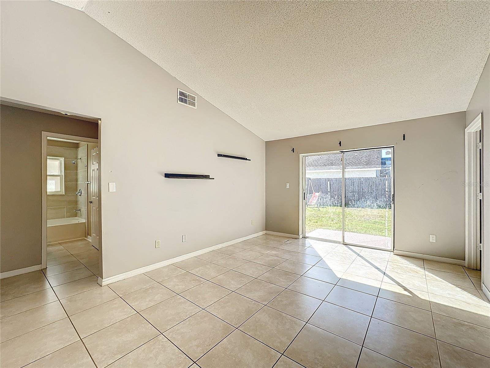2146 REMINGTON POINTE BLVD, KISSIMMEE, FL, 34743