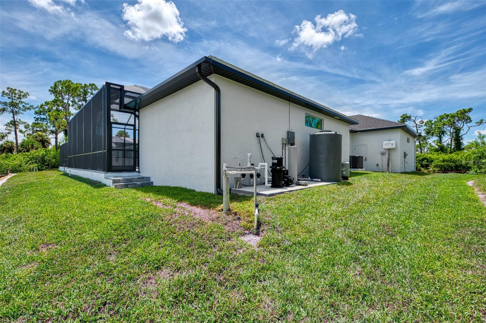 1419 LIGGETT CIR, PORT CHARLOTTE, FL, 33953