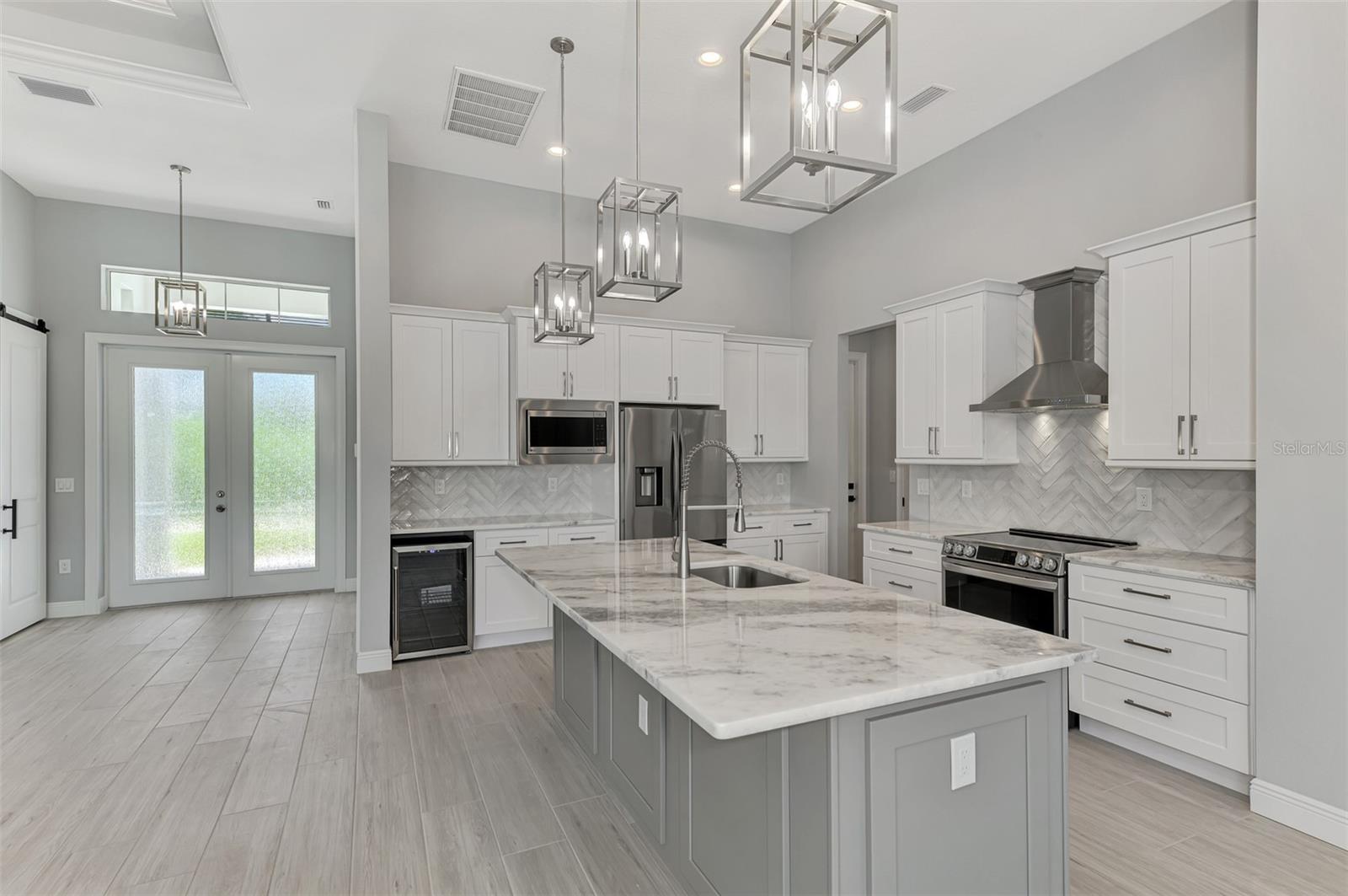 1419 LIGGETT CIR, PORT CHARLOTTE, FL, 33953