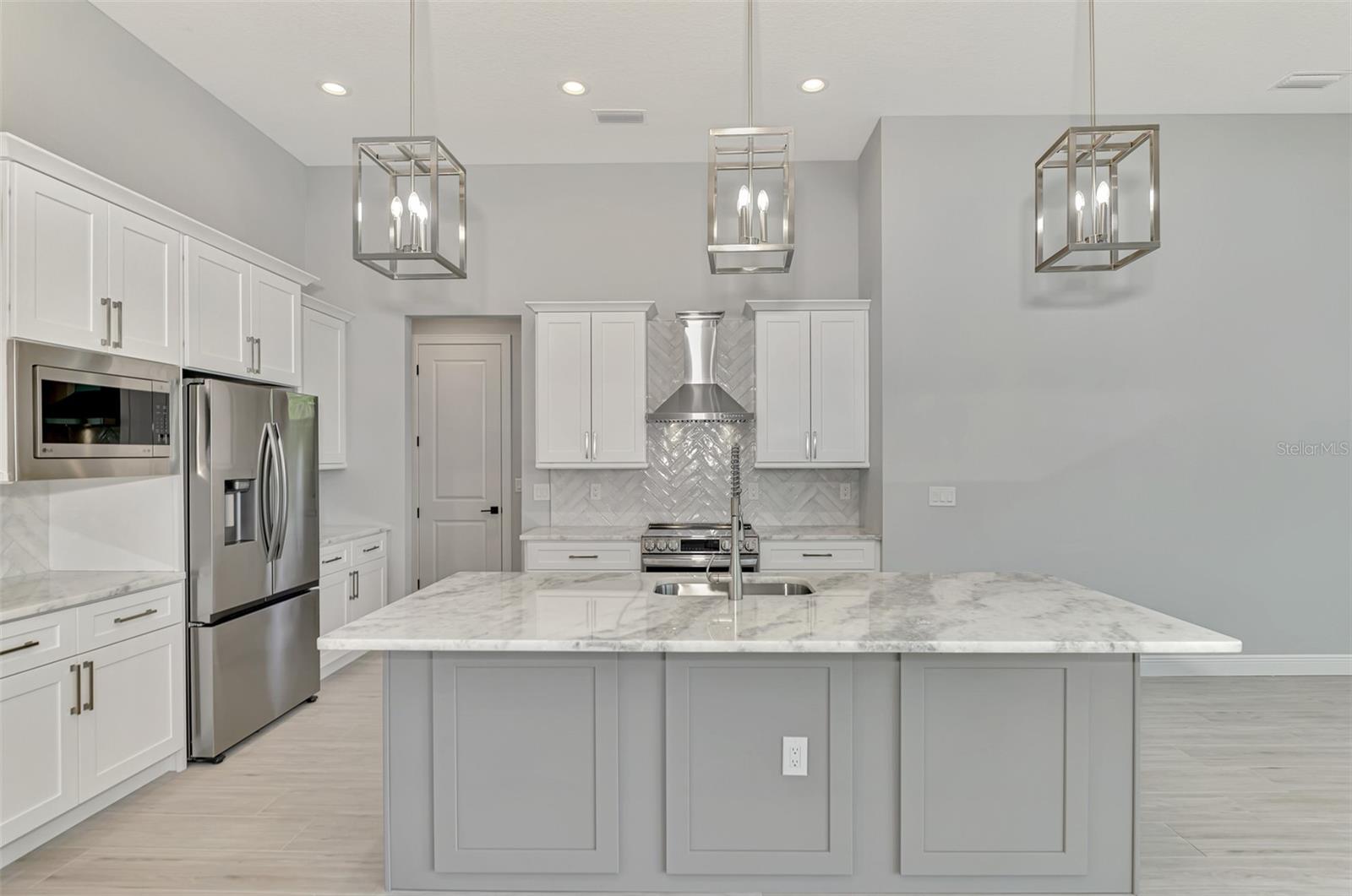 1419 LIGGETT CIR, PORT CHARLOTTE, FL, 33953