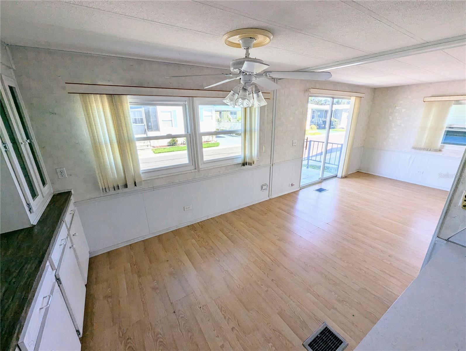 34614 PINE DR N, PINELLAS PARK, FL, 33781