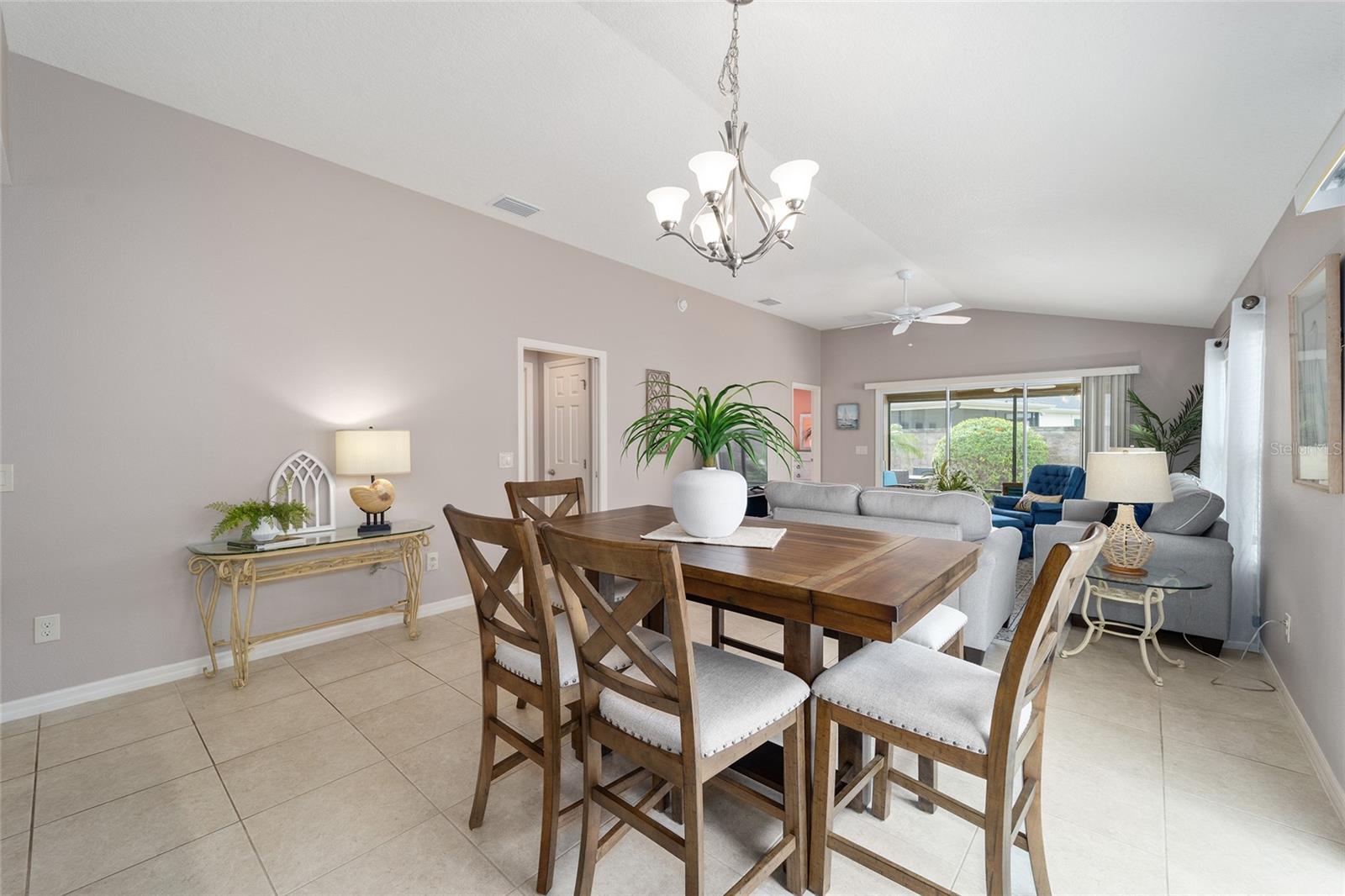 5578 BOUGAINVILLEA AVE, THE VILLAGES, FL, 32163