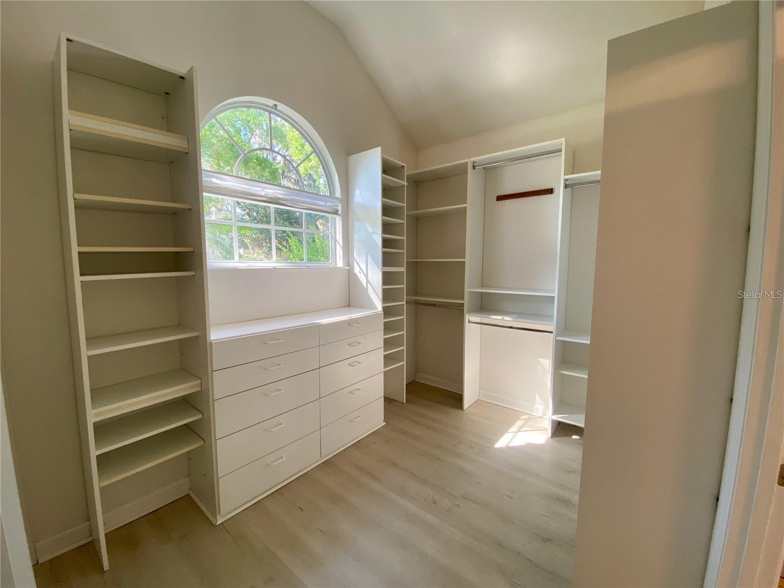 460 W PALM VALLEY DR, OVIEDO, FL, 32765