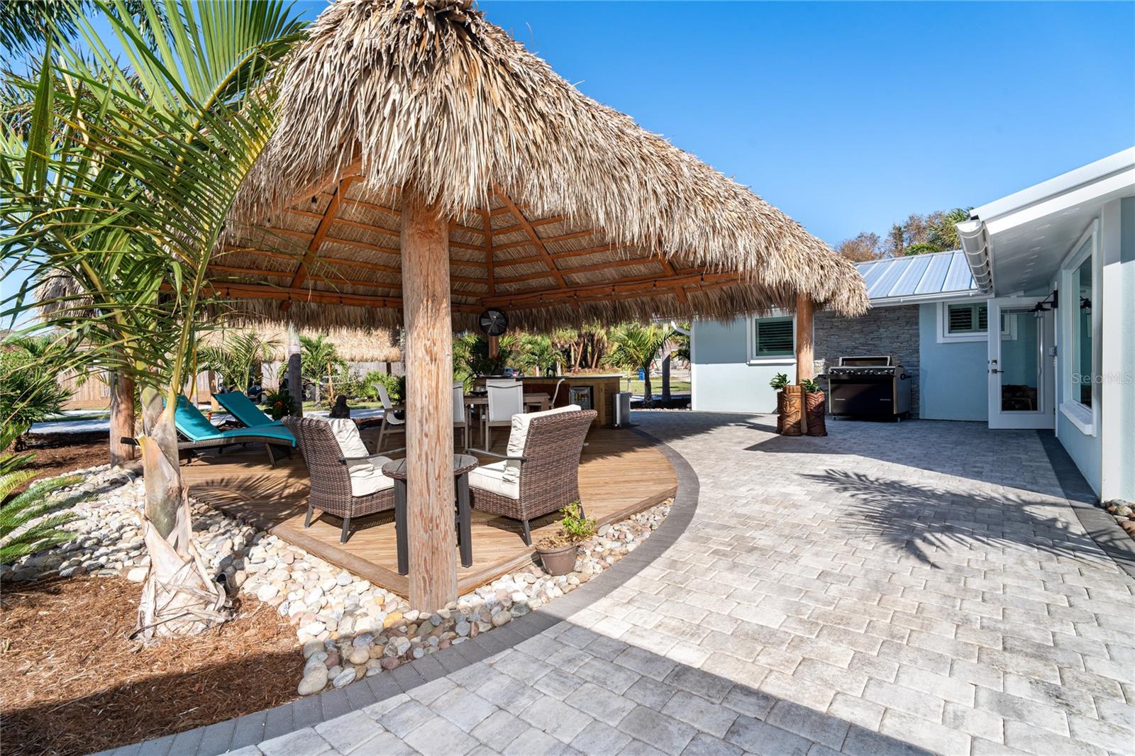 915 ALLEN AVE, ENGLEWOOD, FL, 34223