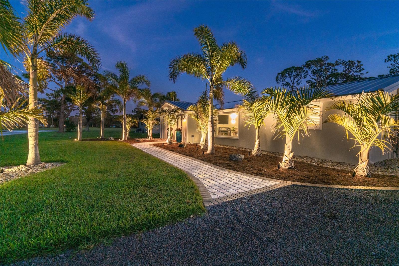 915 ALLEN AVE, ENGLEWOOD, FL, 34223
