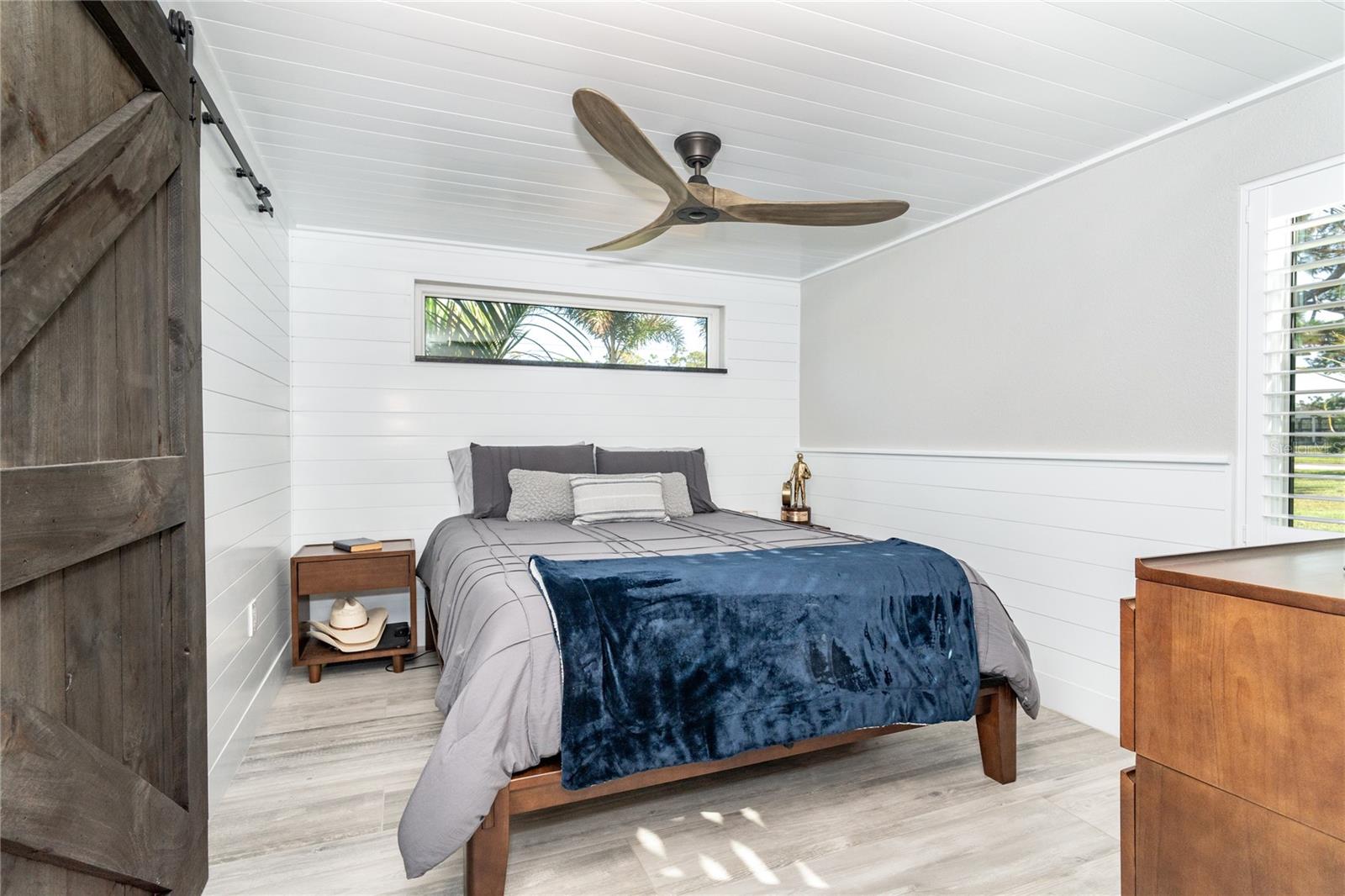 915 ALLEN AVE, ENGLEWOOD, FL, 34223