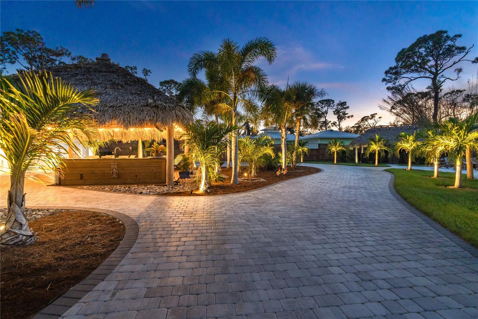 915 ALLEN AVE, ENGLEWOOD, FL, 34223