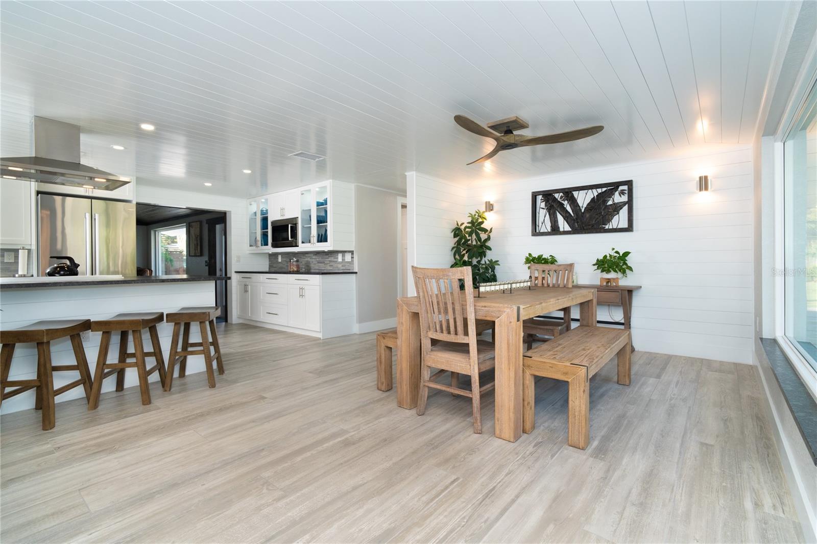 915 ALLEN AVE, ENGLEWOOD, FL, 34223