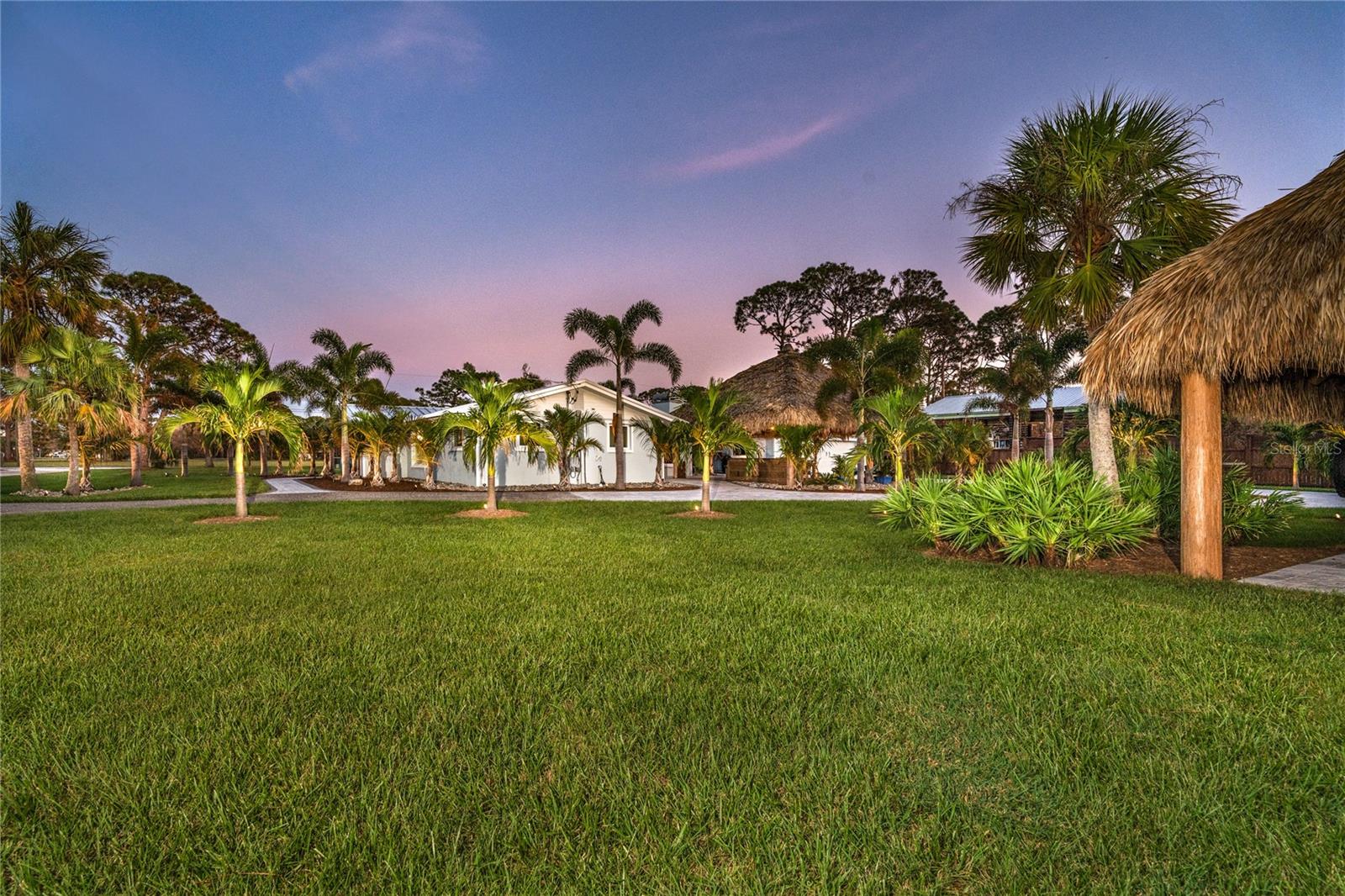 915 ALLEN AVE, ENGLEWOOD, FL, 34223