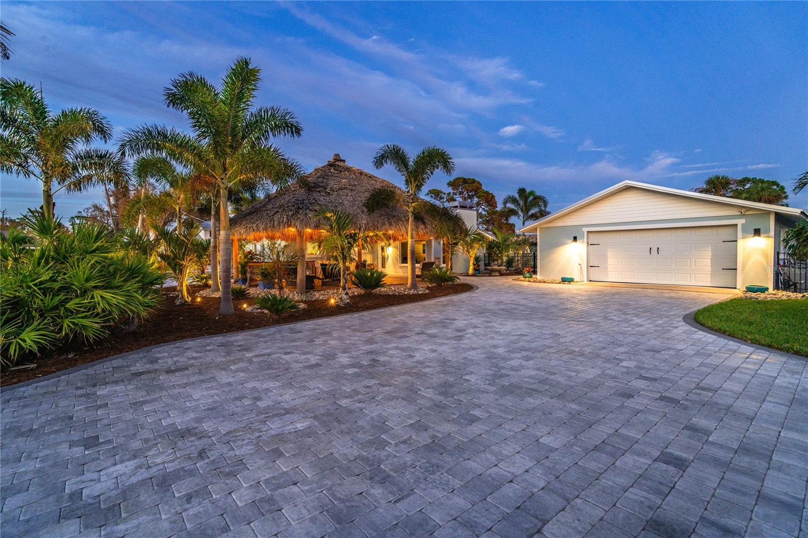 915 ALLEN AVE, ENGLEWOOD, FL, 34223