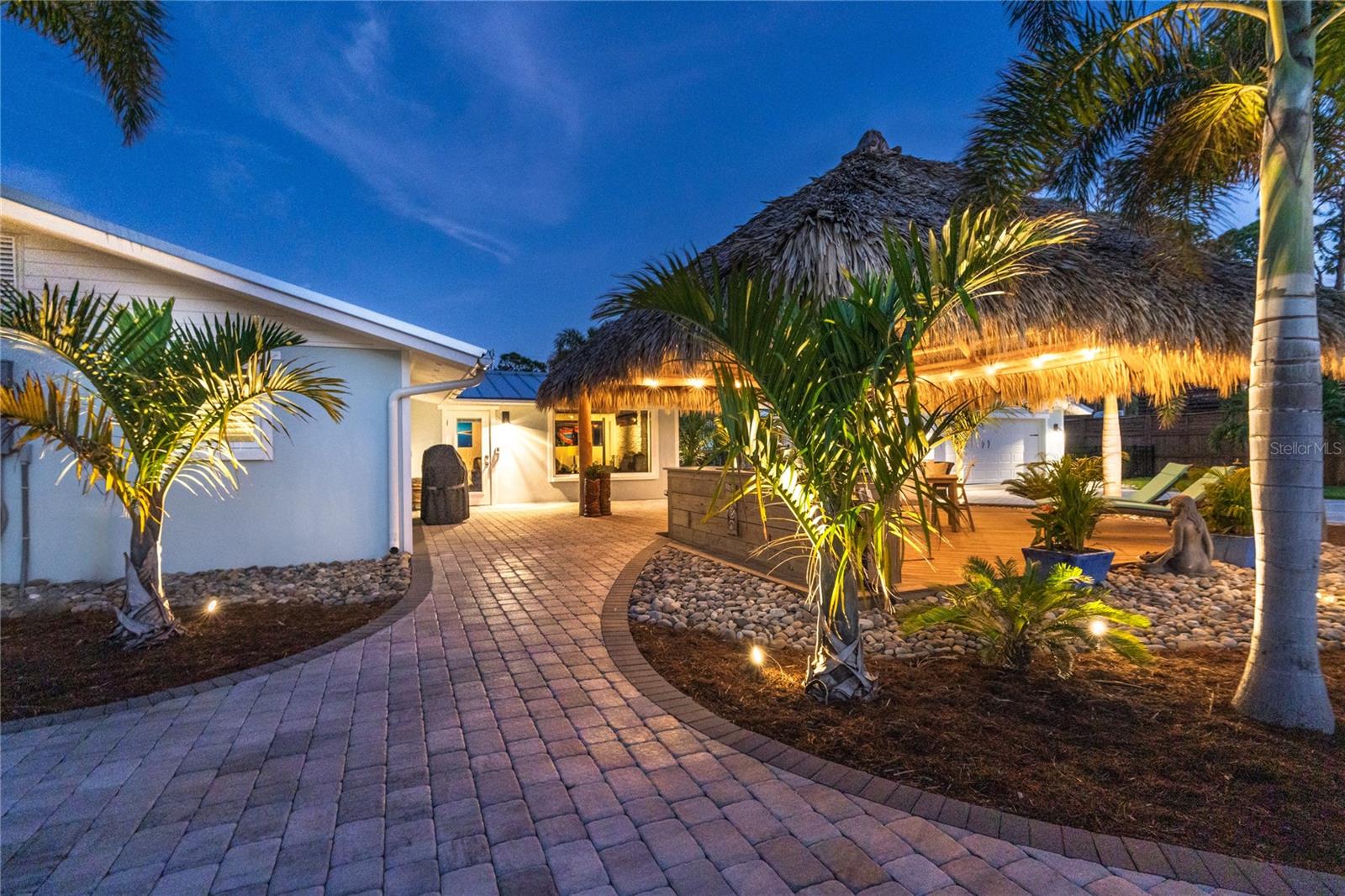915 ALLEN AVE, ENGLEWOOD, FL, 34223