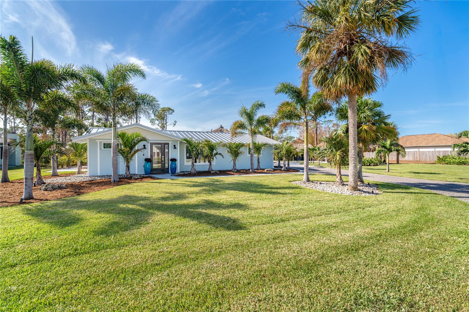 915 ALLEN AVE, ENGLEWOOD, FL, 34223