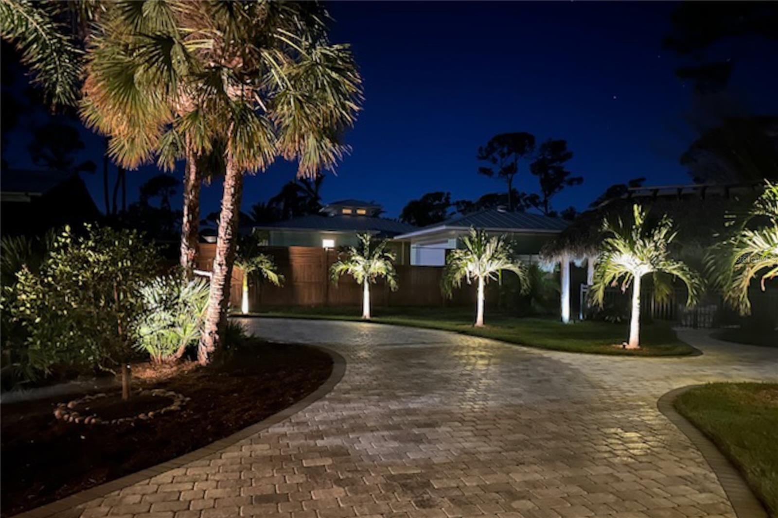 915 ALLEN AVE, ENGLEWOOD, FL, 34223