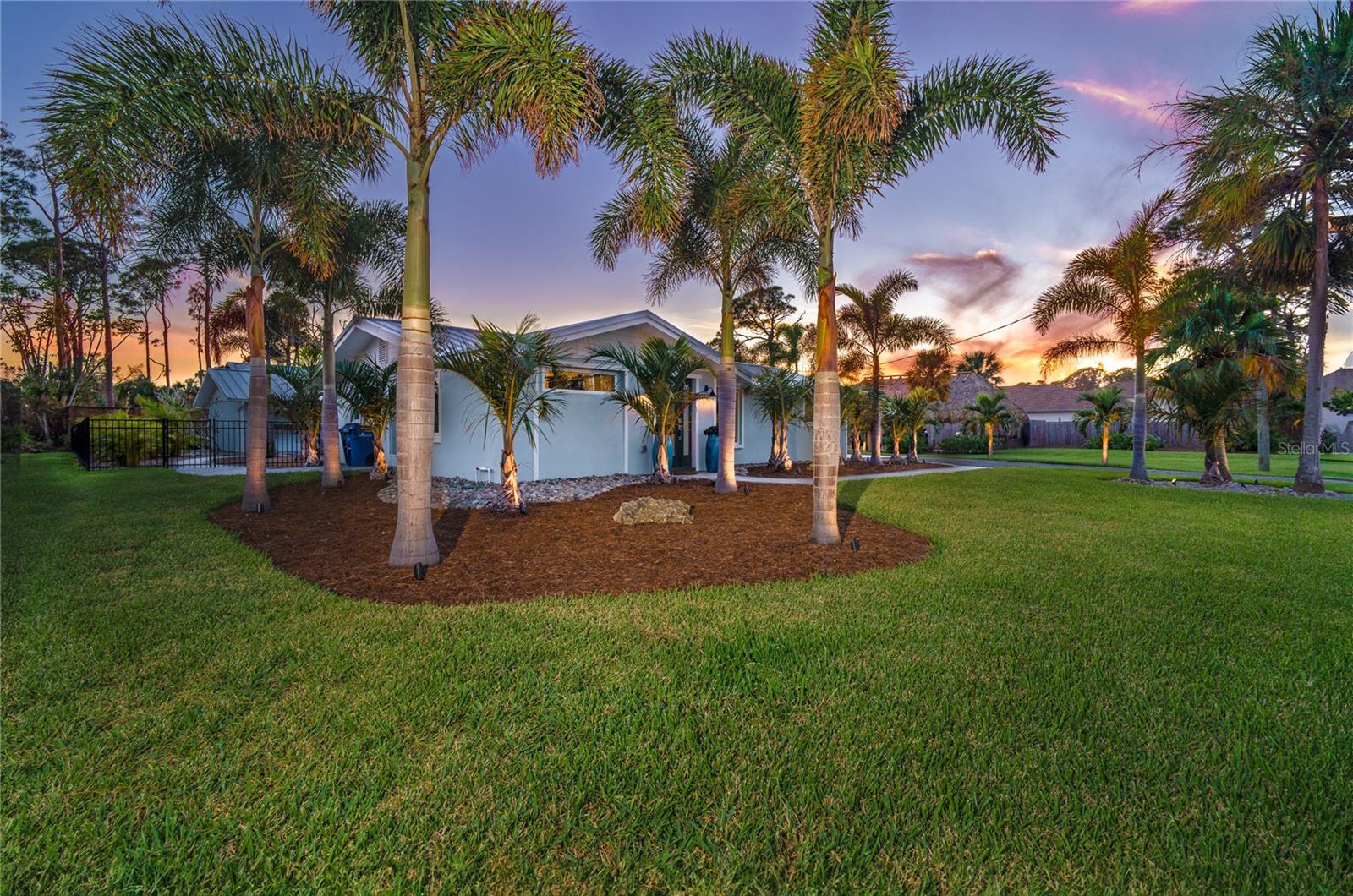 915 ALLEN AVE, ENGLEWOOD, FL, 34223