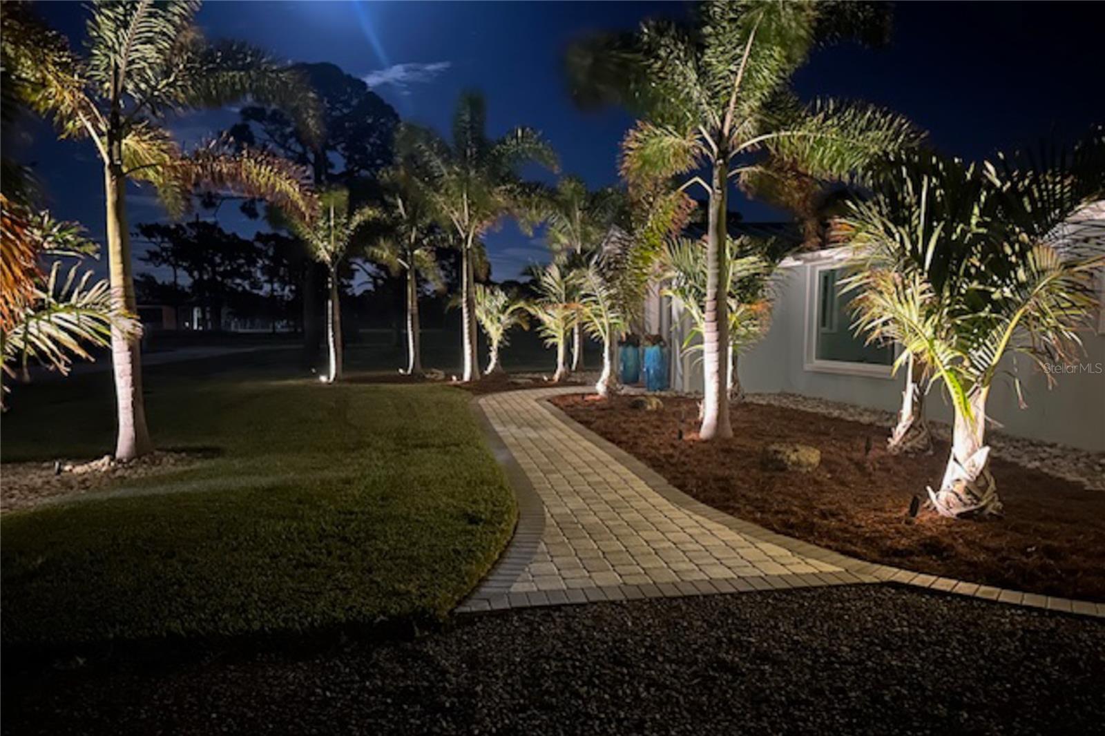 915 ALLEN AVE, ENGLEWOOD, FL, 34223